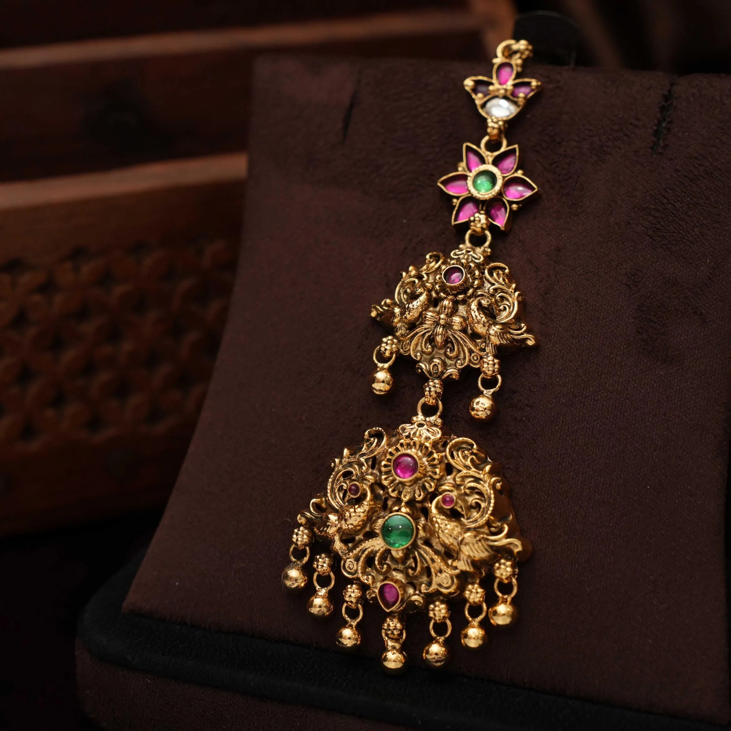 Lithanya Nagas Antique Tikka - Red & Green