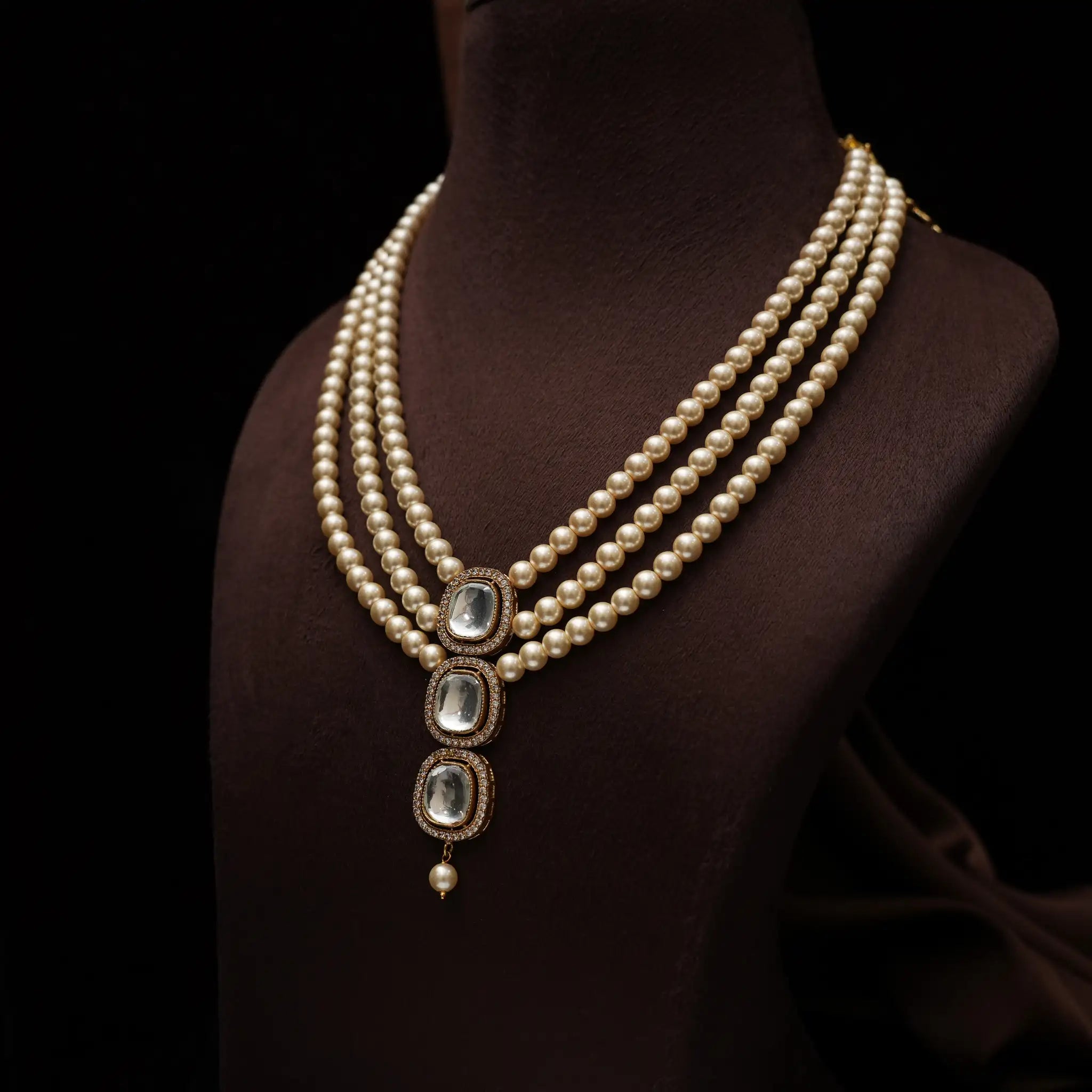 Shabna Kundan Necklace - Pearl
