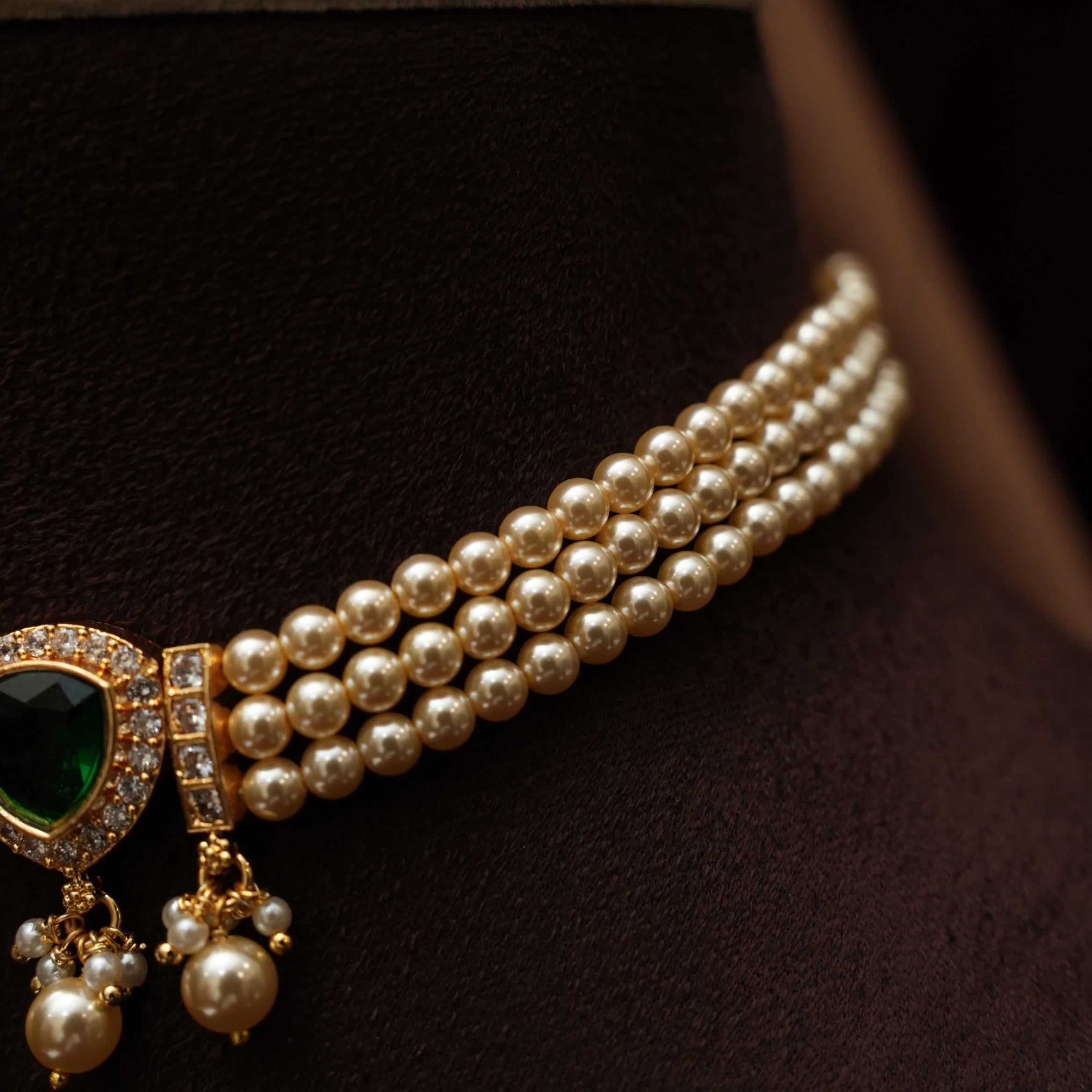 Shanti Beaded Pearl Choker - Emerald Green