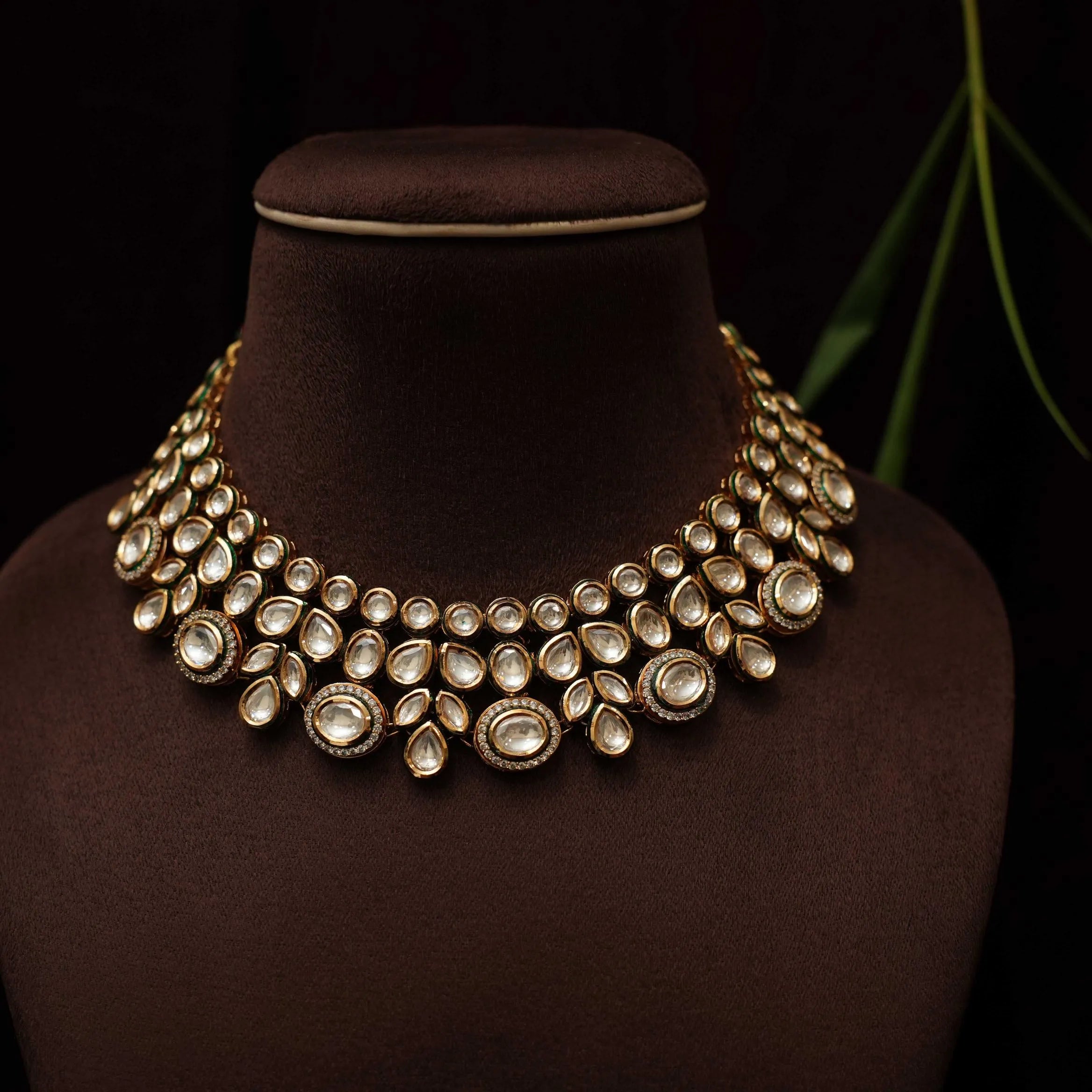 Shanvi Kundan Necklace