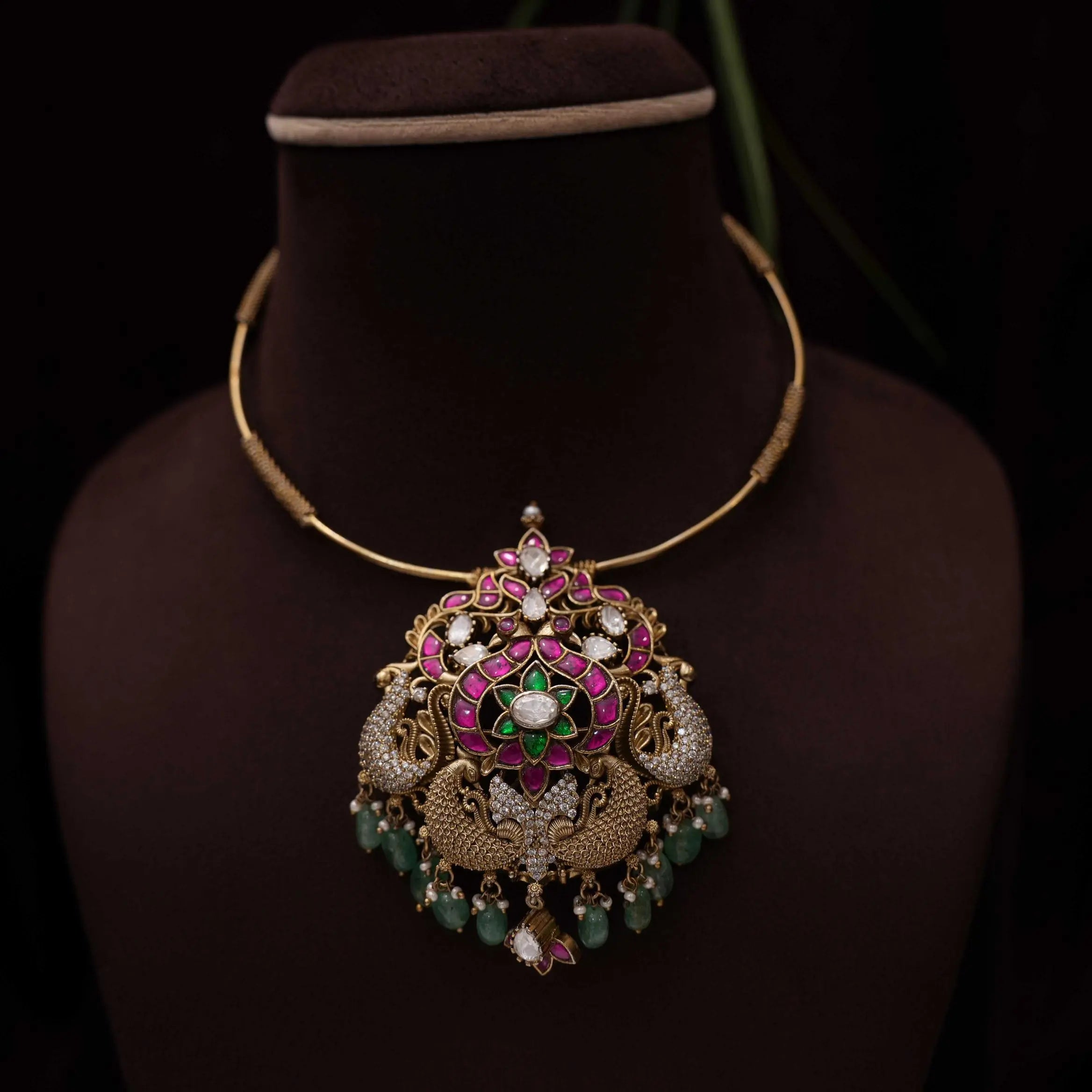 Krisha Hasli Necklace