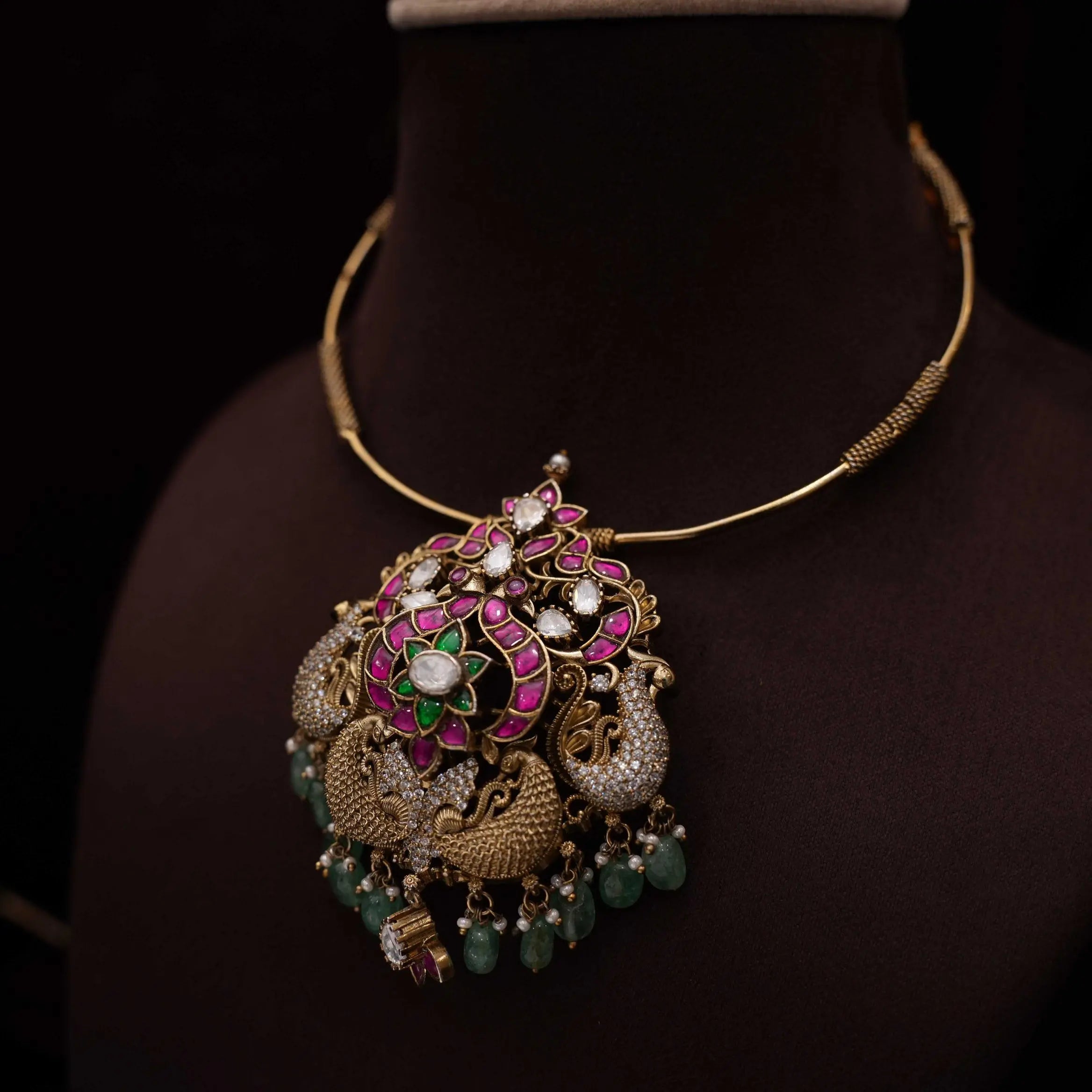 Krisha Hasli Necklace