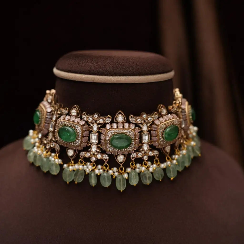 Shiza Polki Necklace - Pastel Green