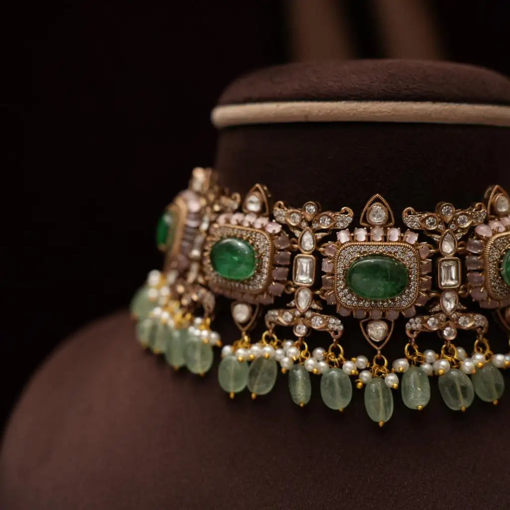 Shiza Polki Necklace - Pastel Green