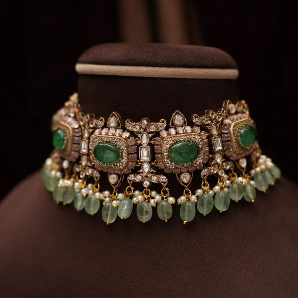 Shiza Polki Necklace - Pastel Green