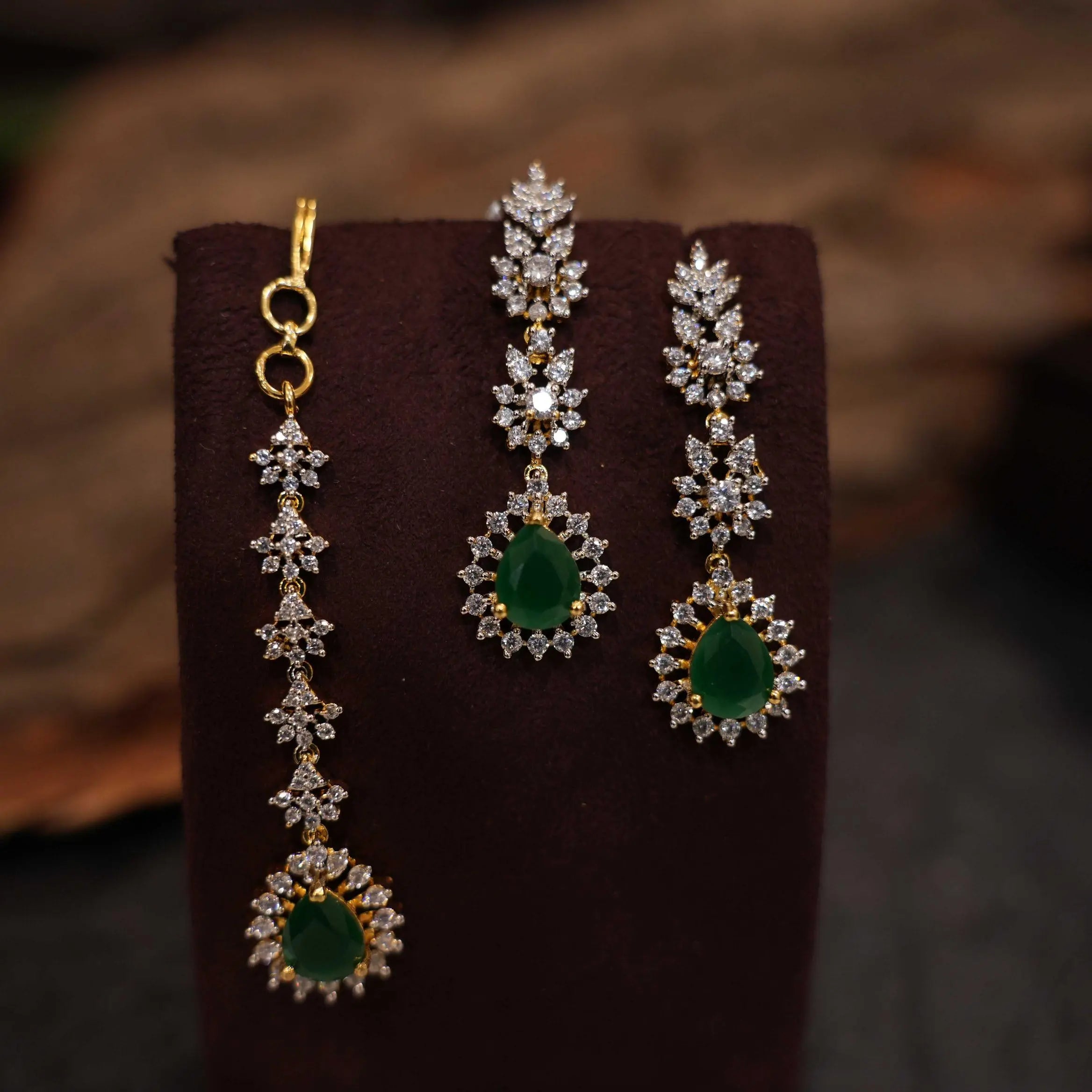 Shyla Zircon Necklace