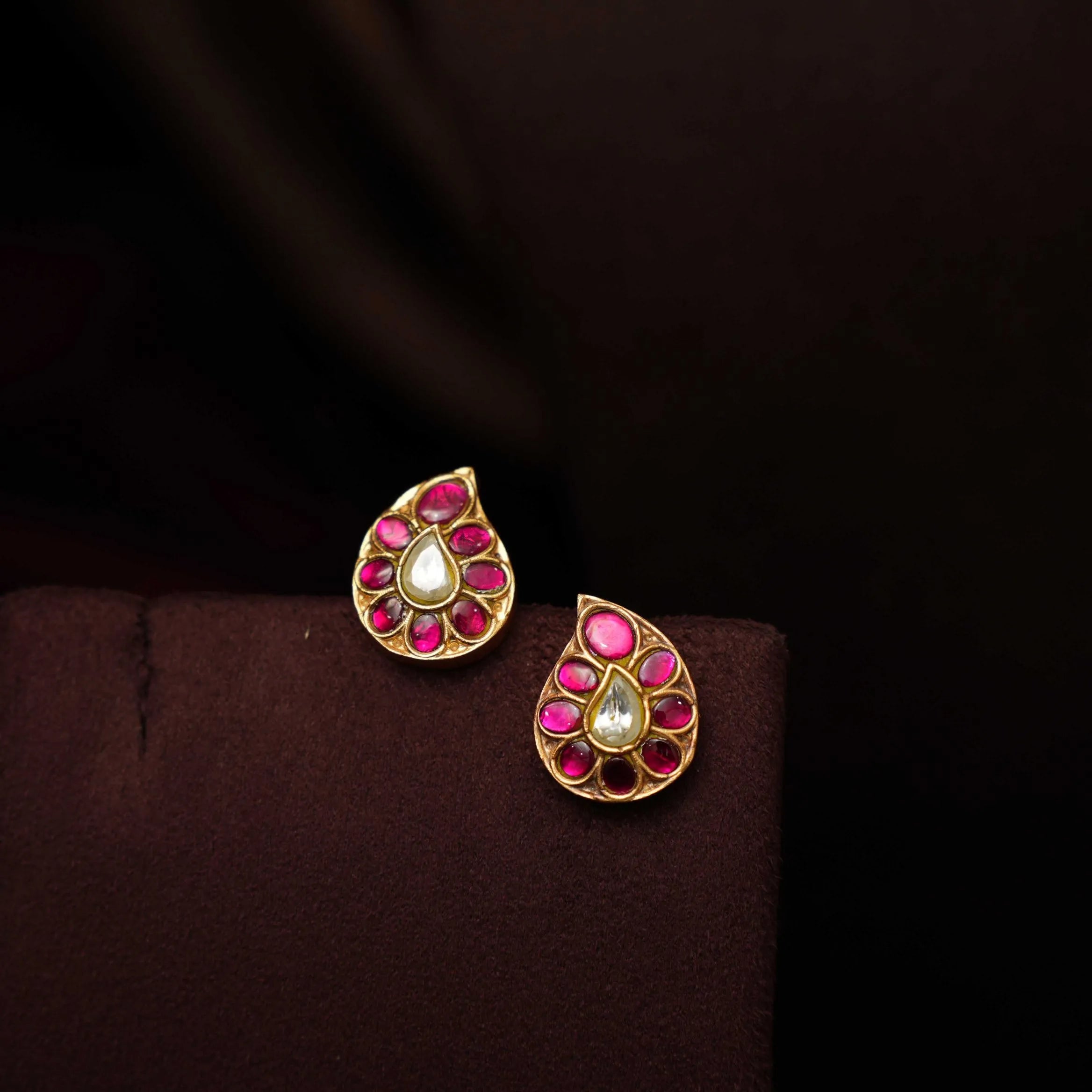 Siyav Polki Necklace