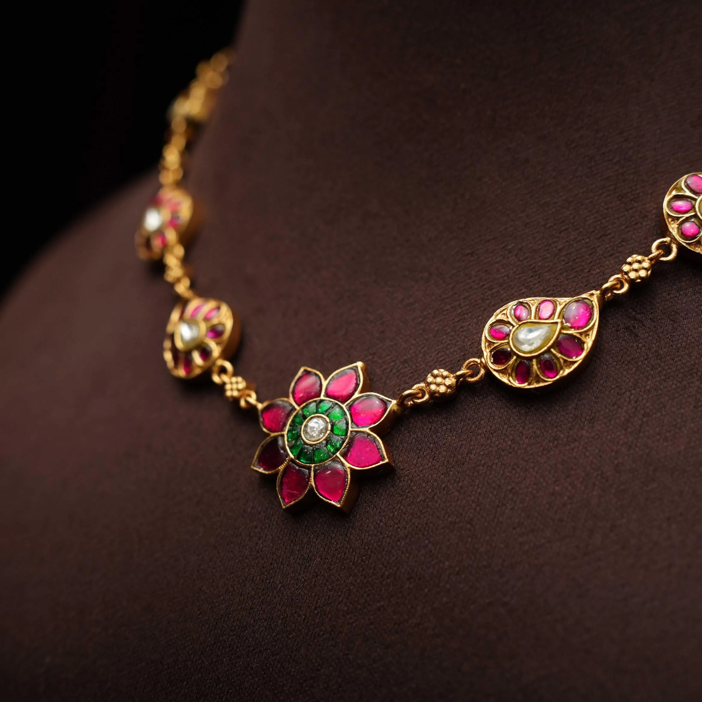 Siyav Polki Necklace