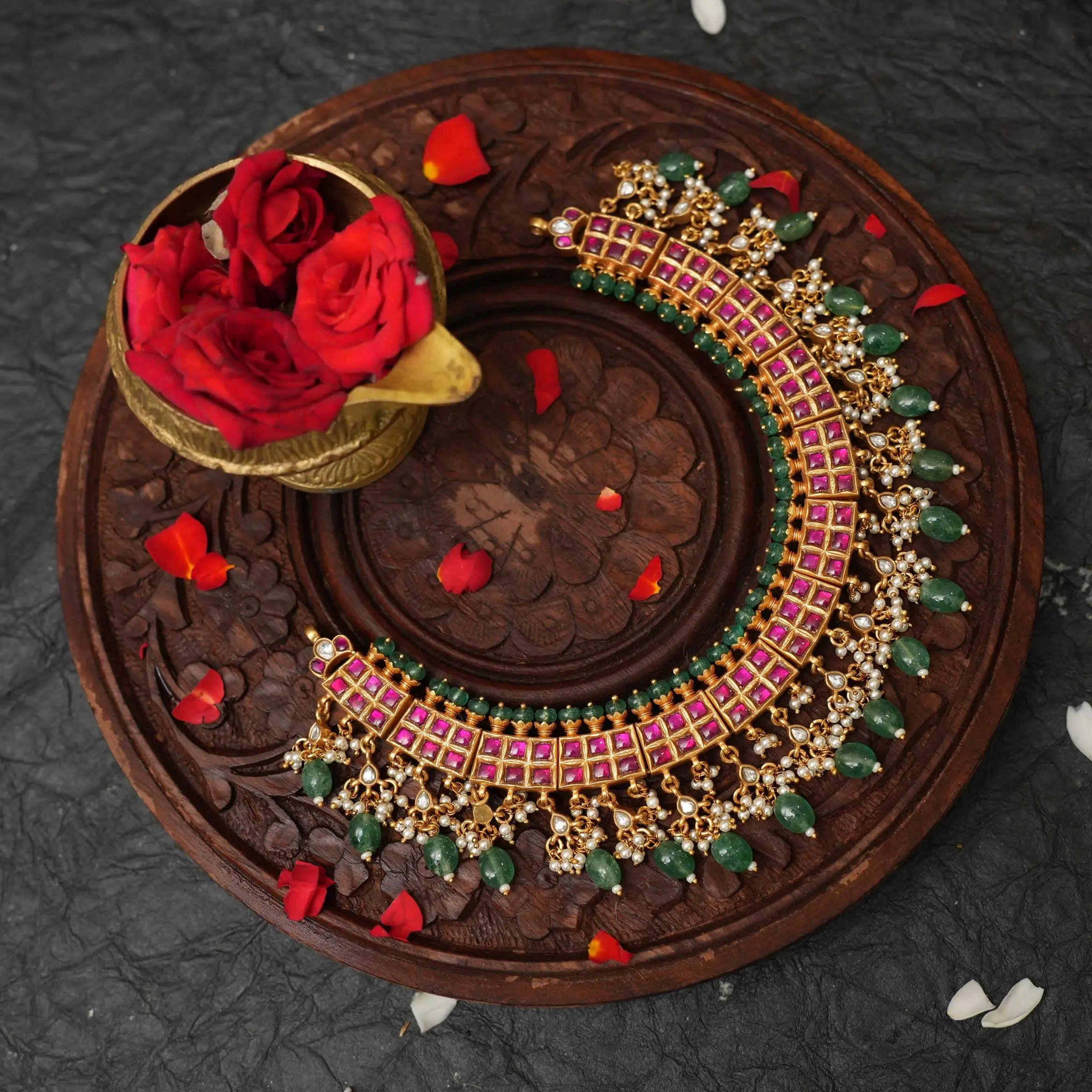 Sruthi Silver Necklace