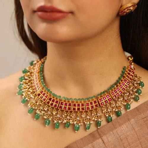 Sruthi Silver Necklace