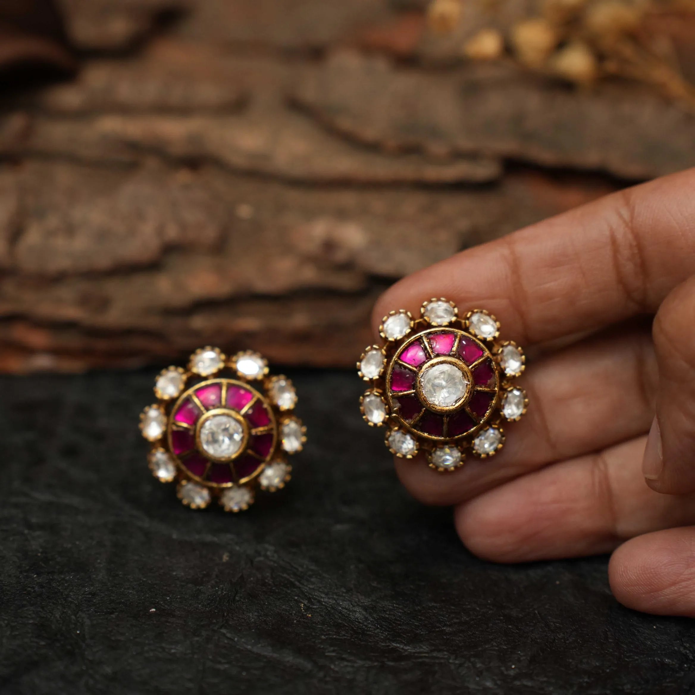 Stella Polki Ear Stud - Red