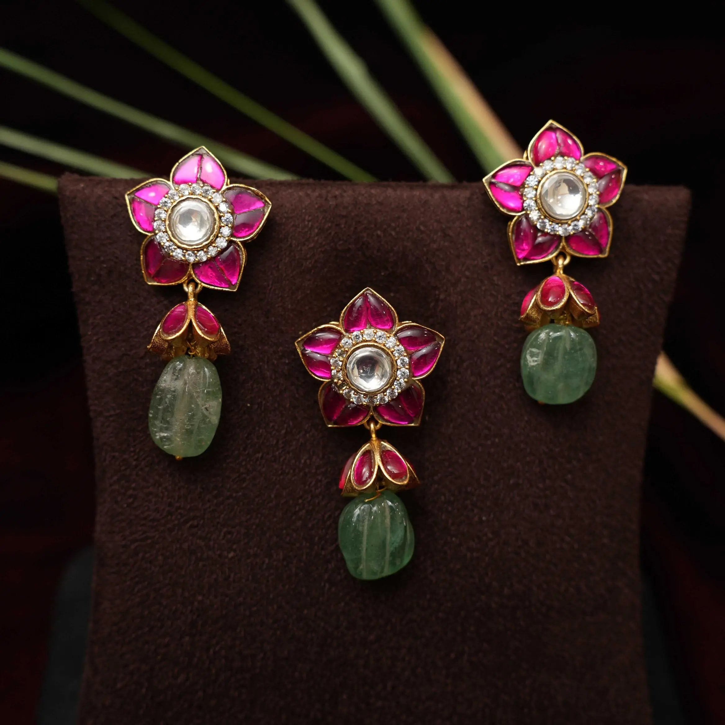Supraja Pendant Set - Reddish Pink