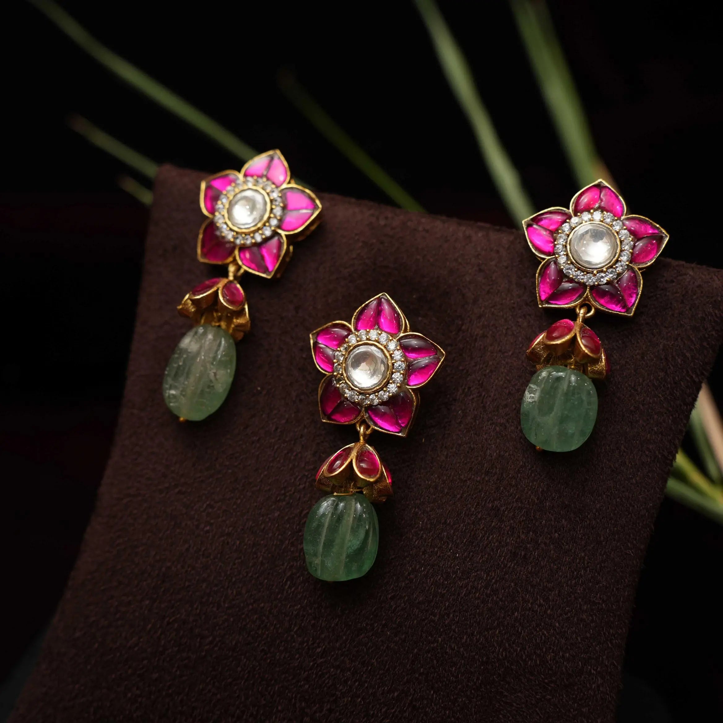 Supraja Pendant Set - Reddish Pink