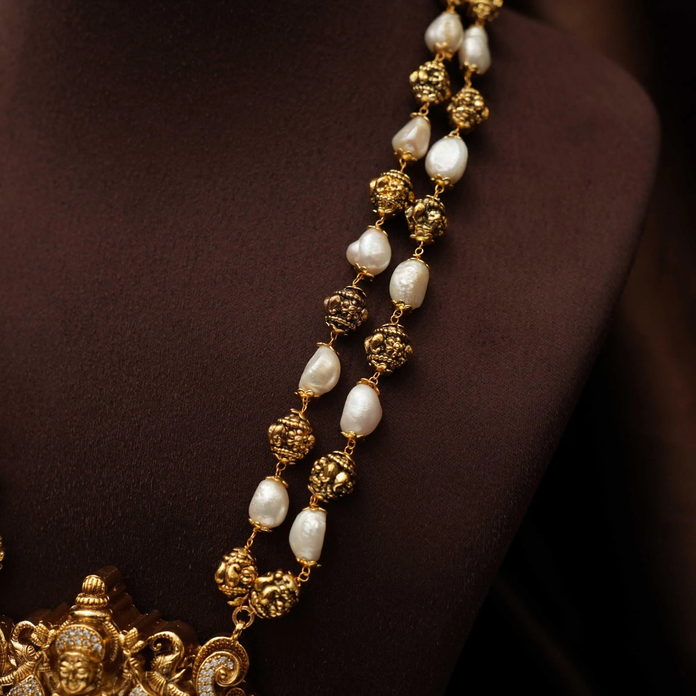 Syona Antique Necklace
