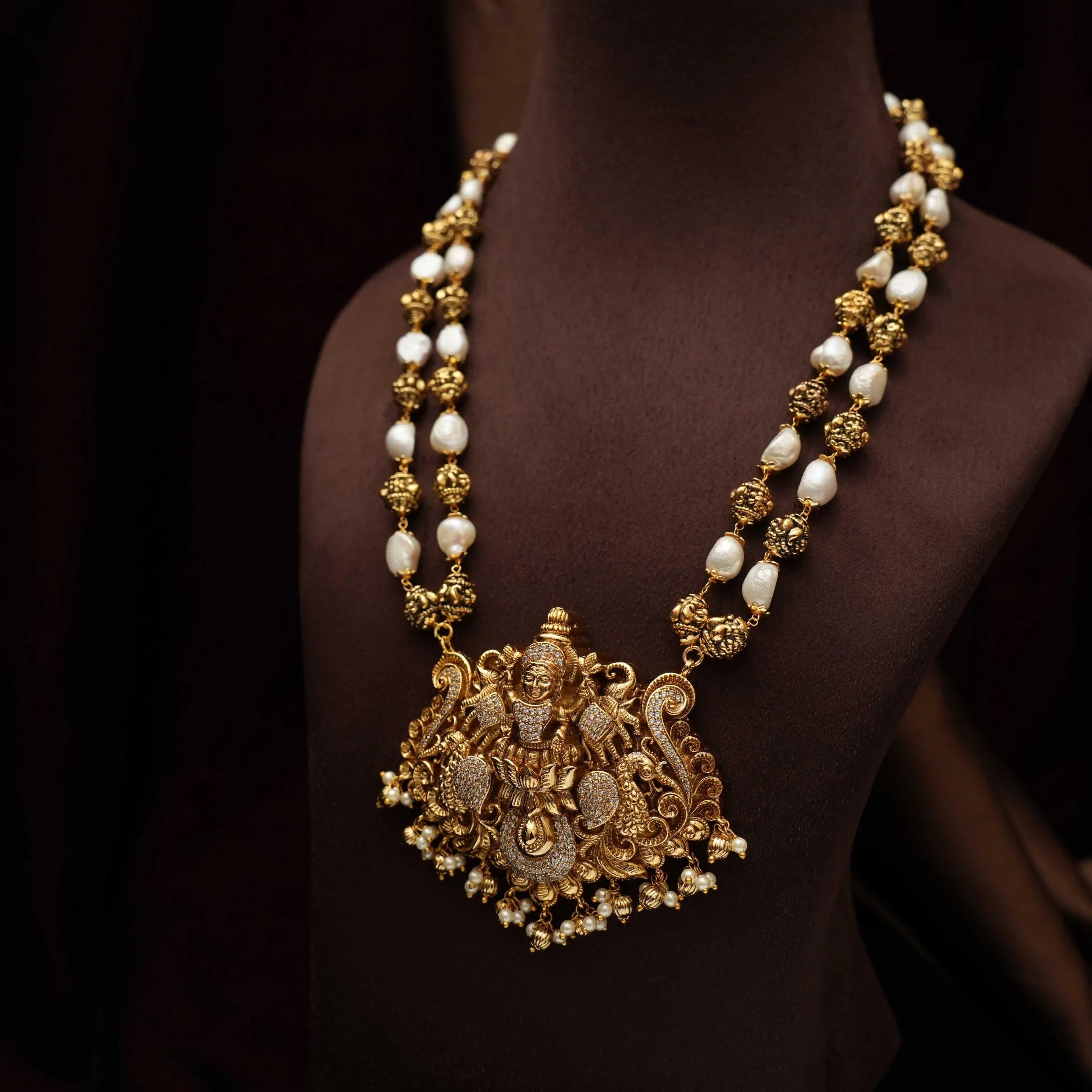 Syona Antique Necklace