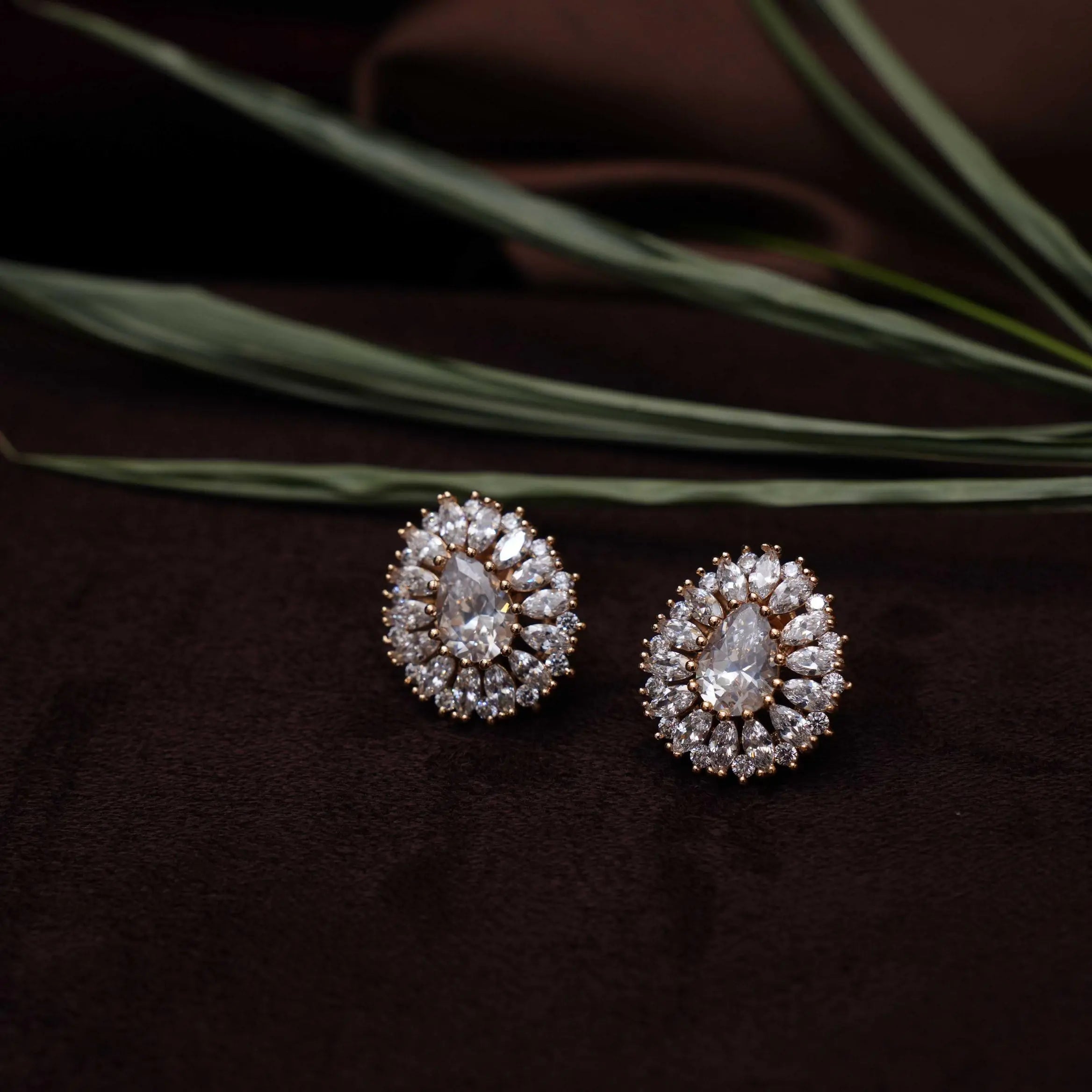 Talya Zircon Ear Stud - White