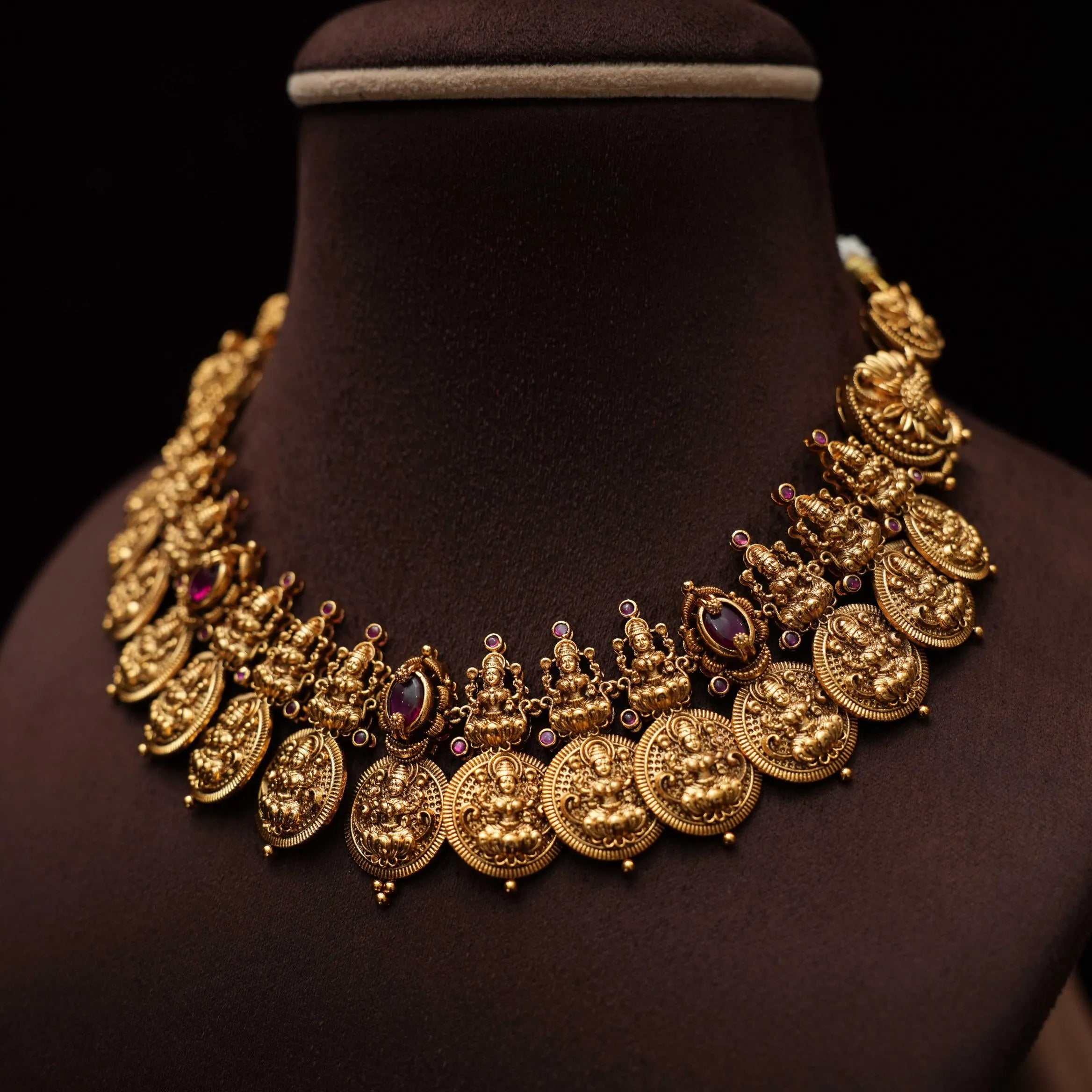 Tamarai Antique Necklace