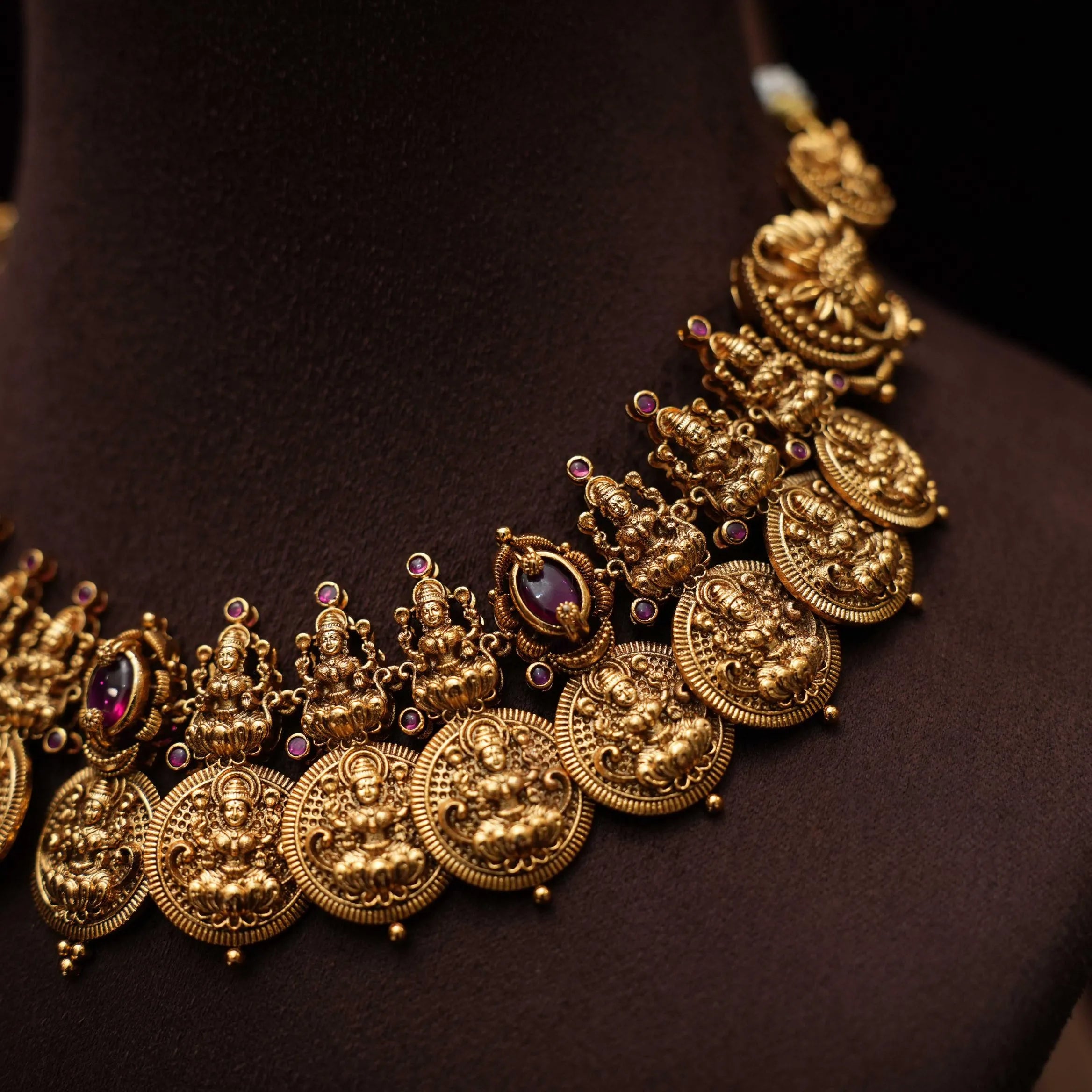 Tamarai Antique Necklace