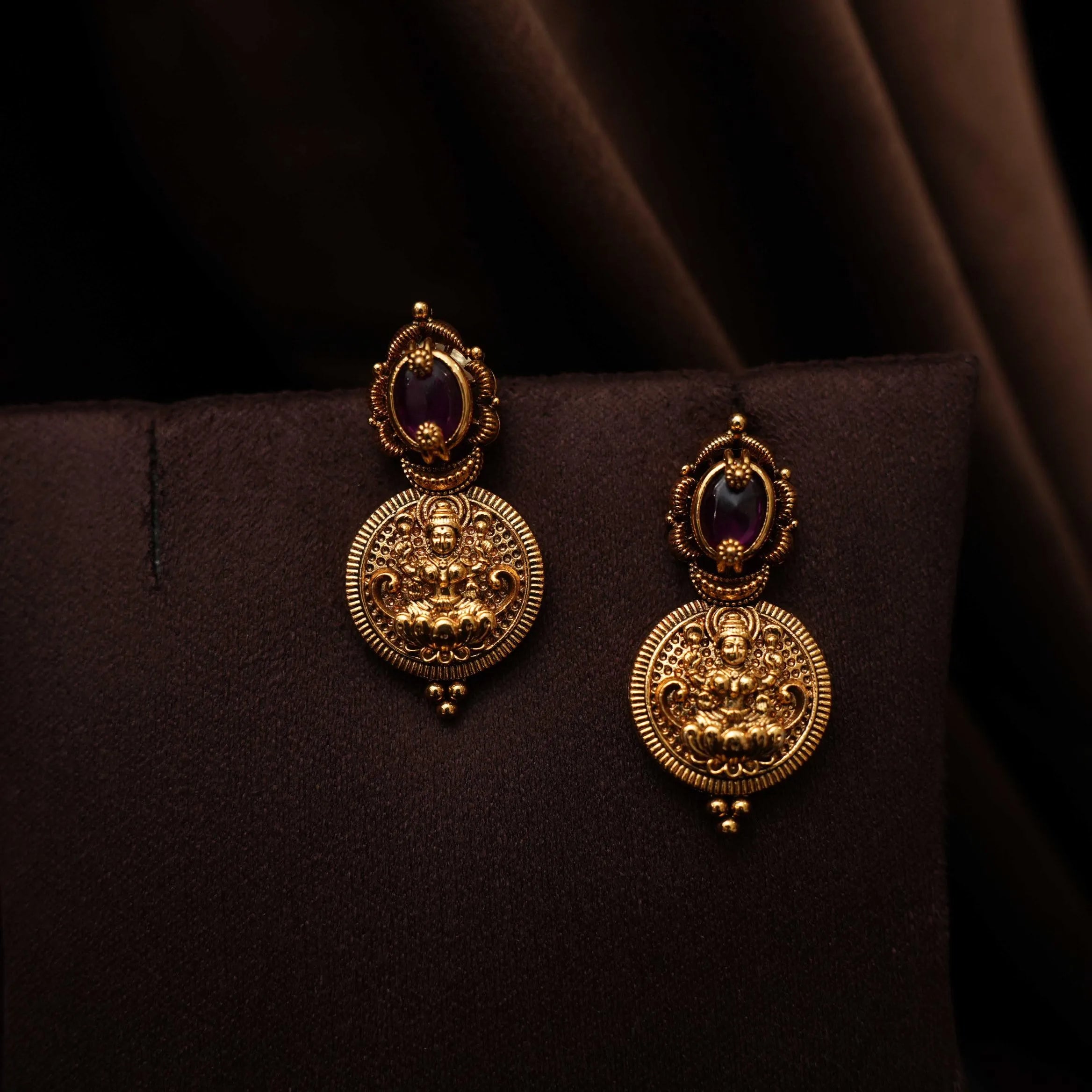 Tamarai Antique Necklace