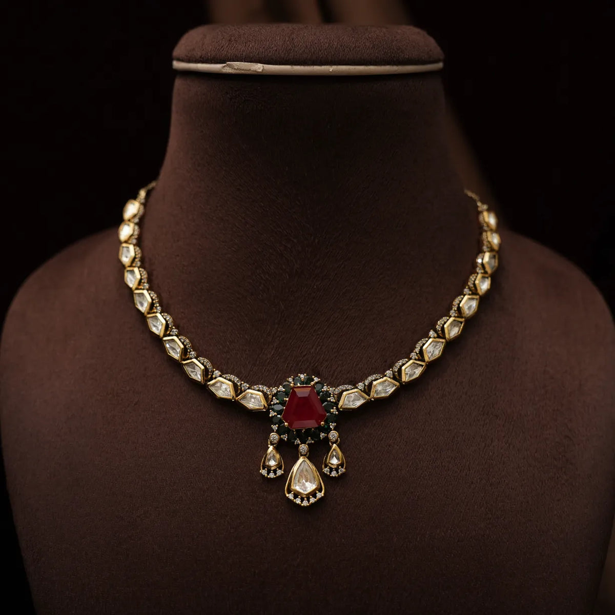 Tamia Victorian Kundan Necklace - Red & Green