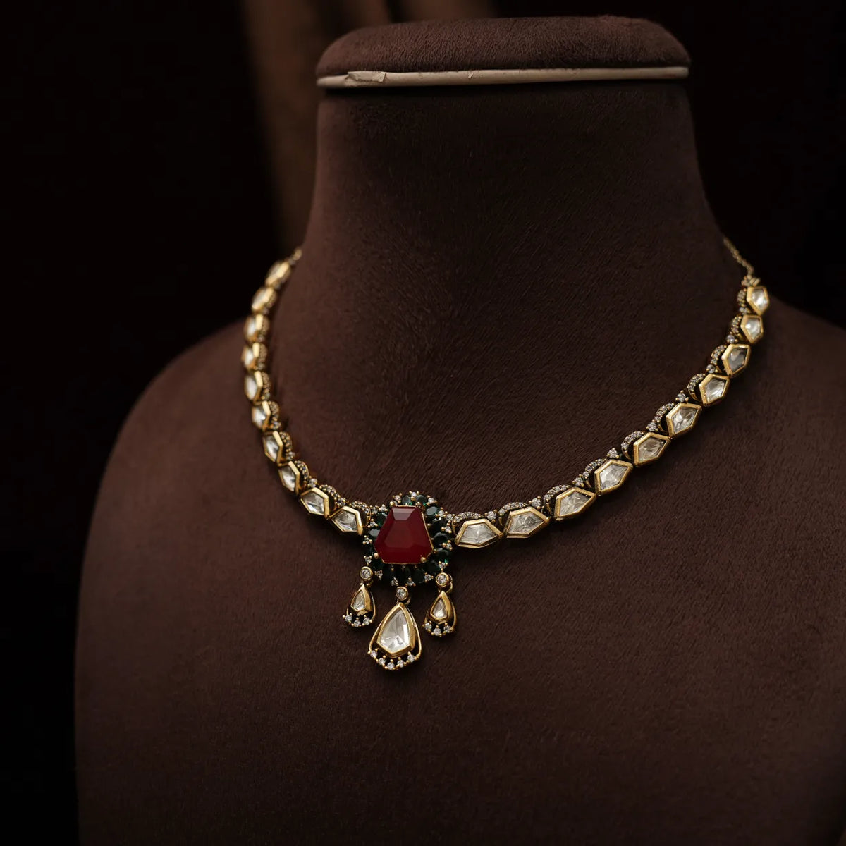Tamia Victorian Kundan Necklace - Red & Green