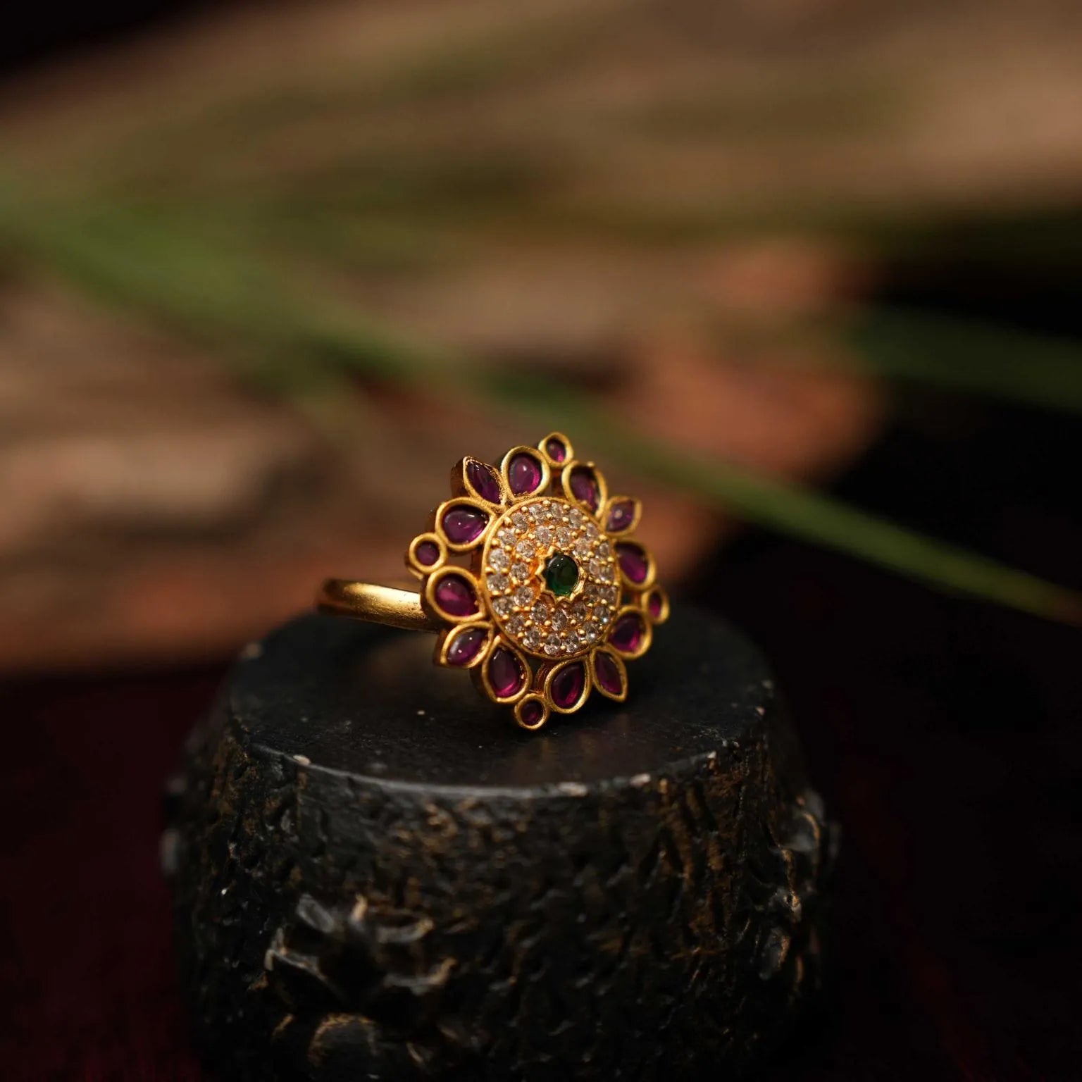 Tanu Antique Ring - Rimli Boutique