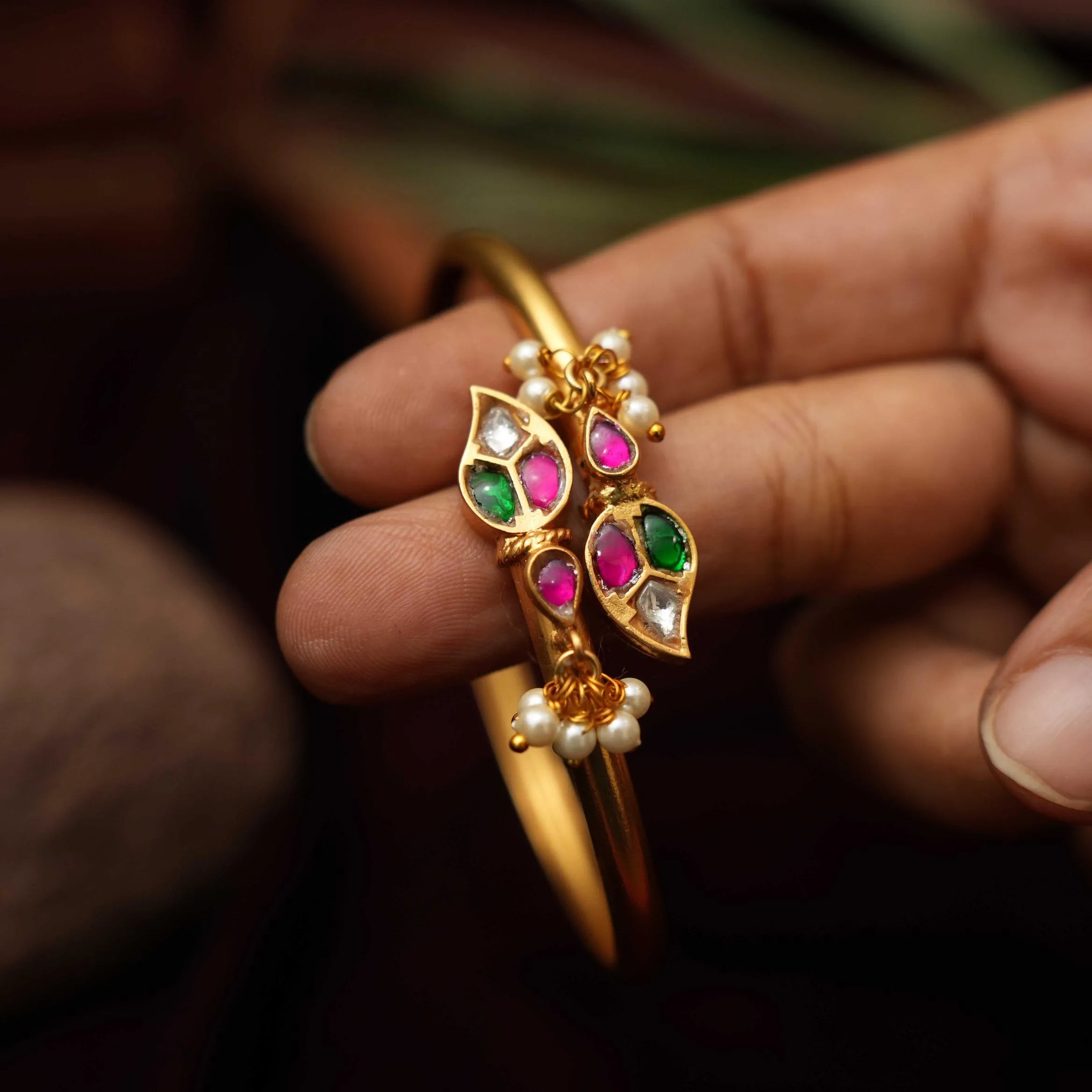 Tarla Antique Bangle