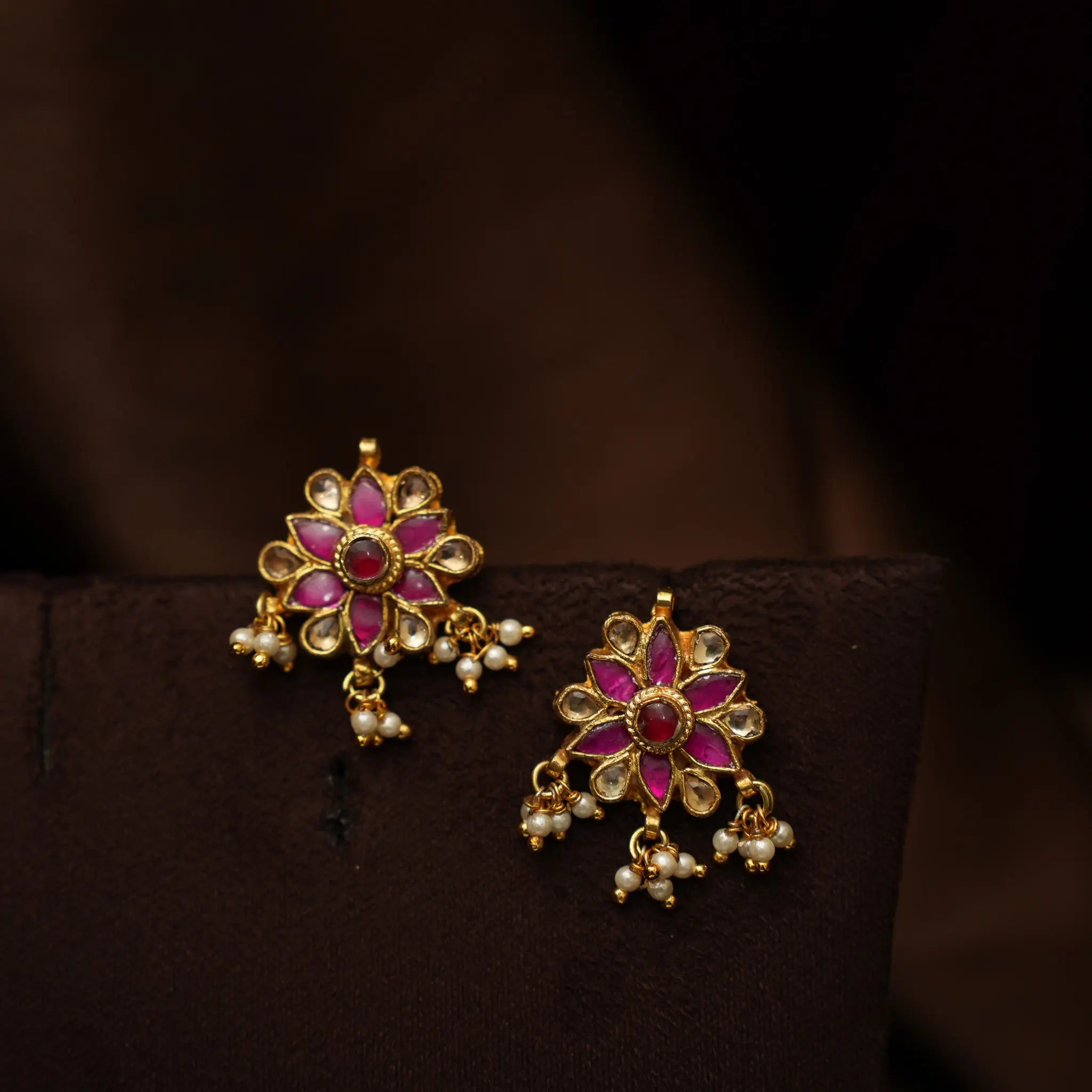 Tiya Antique Hasli Necklace