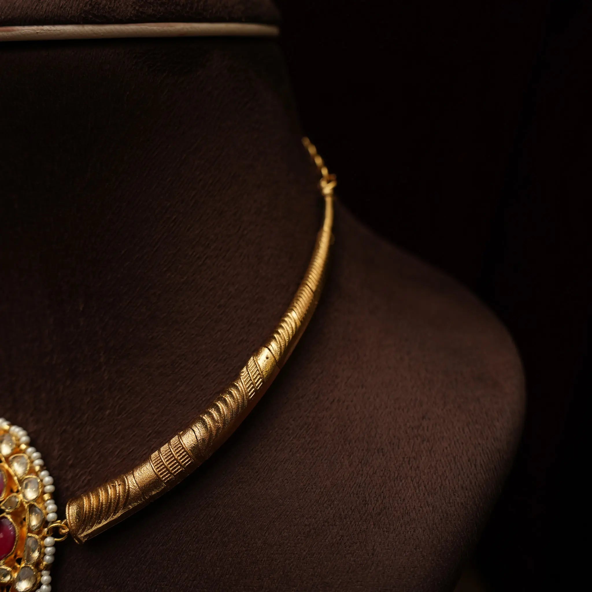 Tiya Antique Hasli Necklace