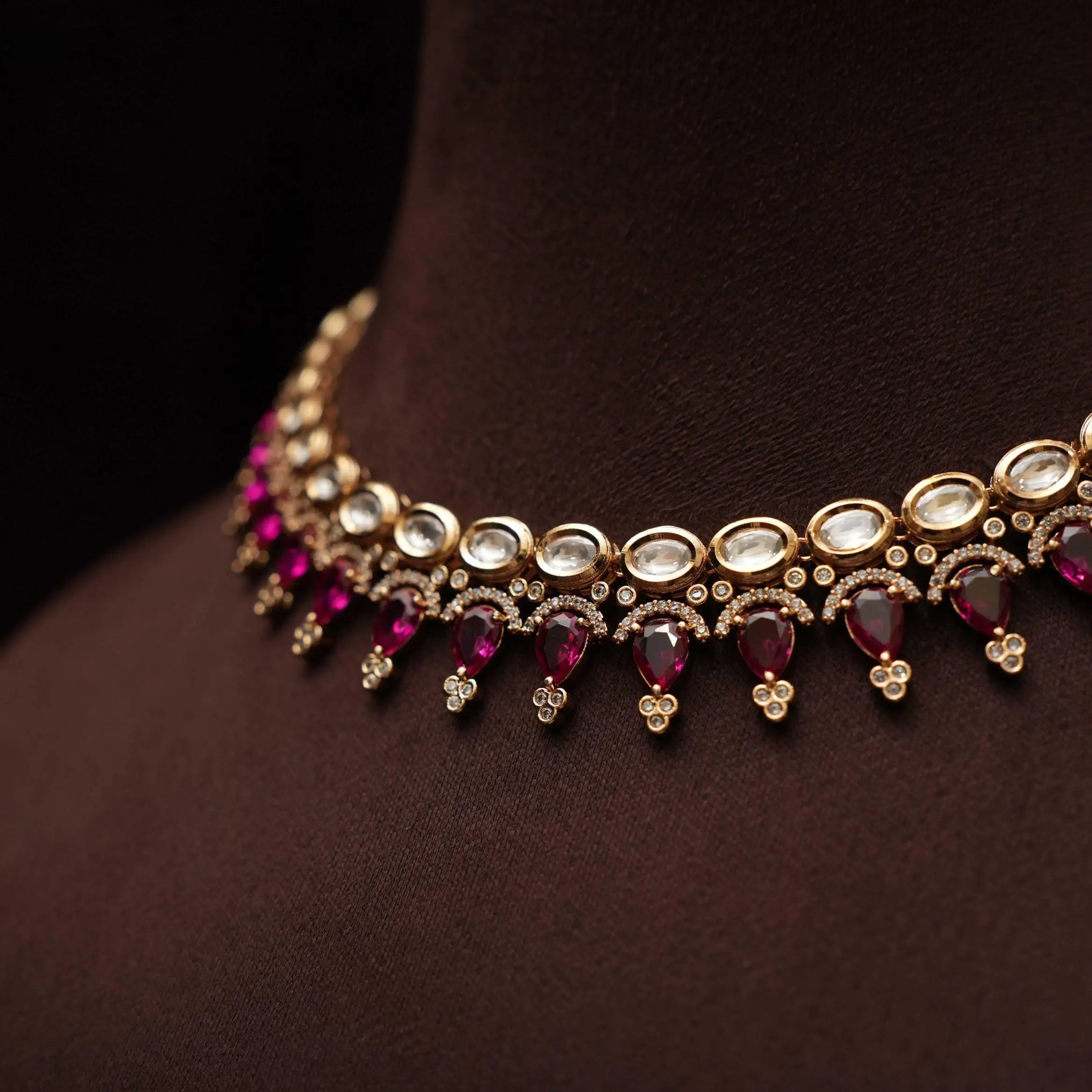 Tuhini Kundan Choker - Red