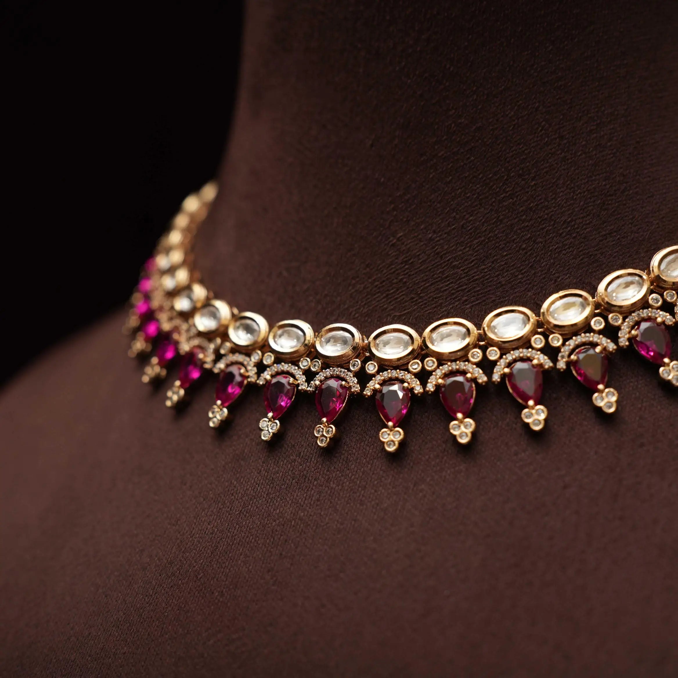 Tuhini Kundan Choker - Red