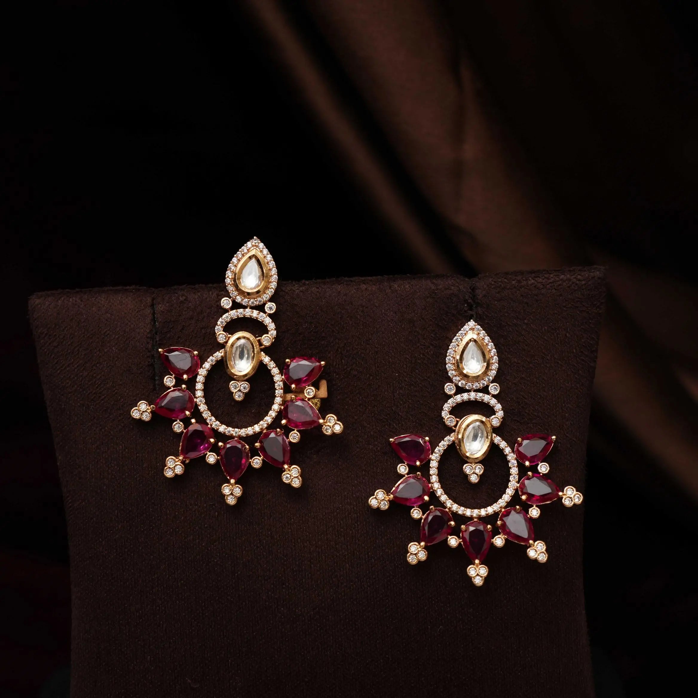 Tuhini Kundan Choker - Red