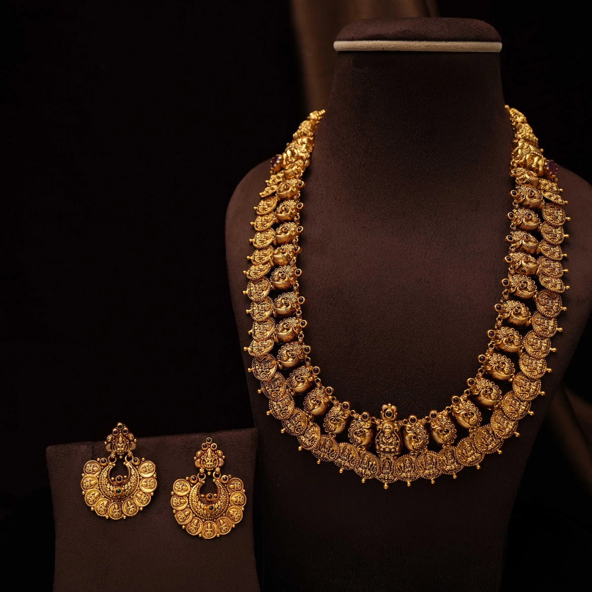 Tvesa Silver Coin Necklace