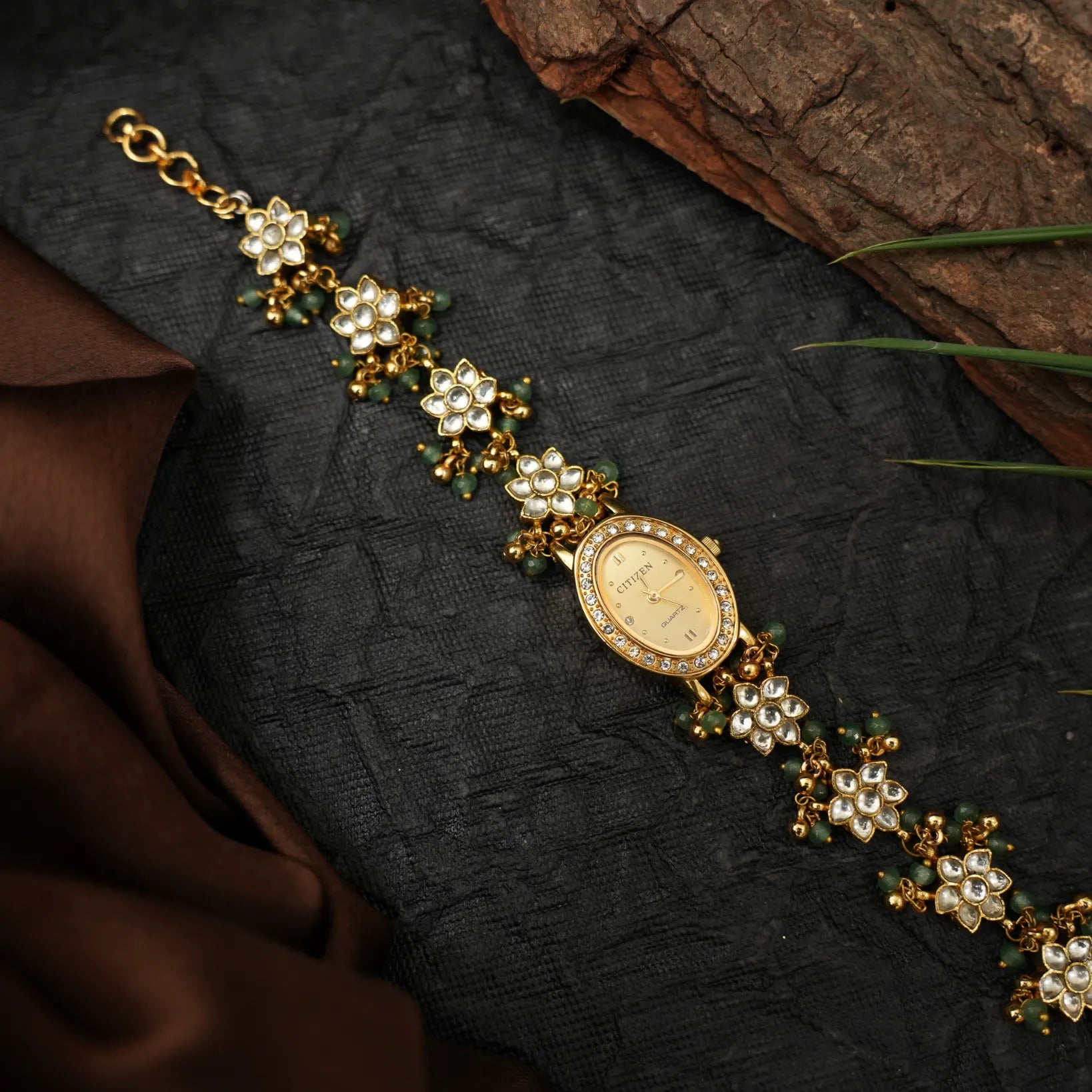 Udana Polki Watch
