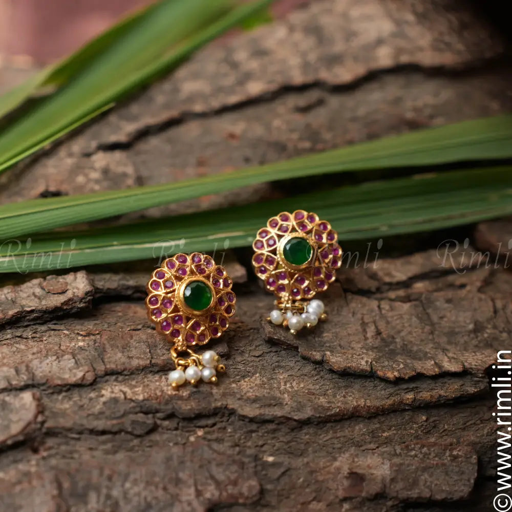 Urmila Silver Ear Stud