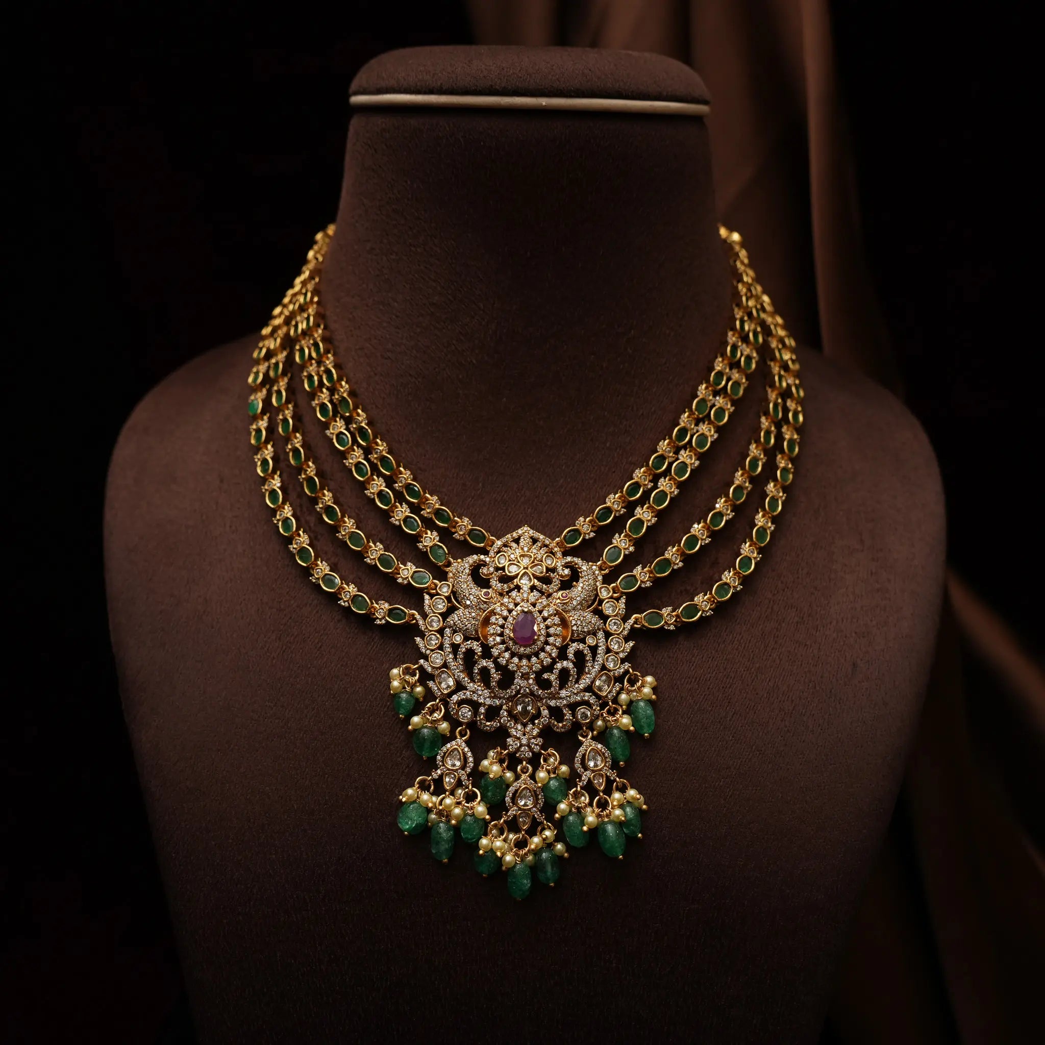 Urusha Antique Necklace