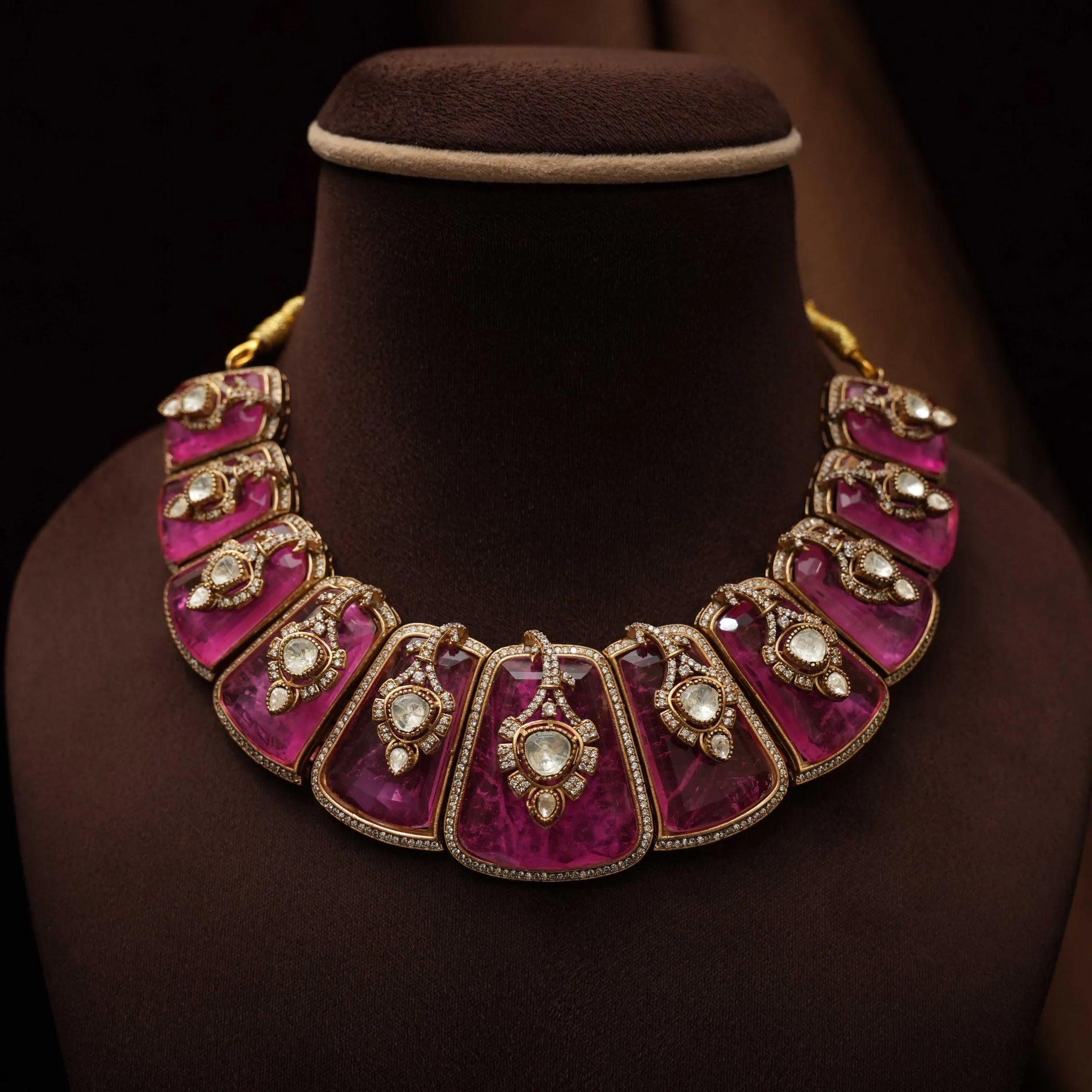 Usehi Polki Choker