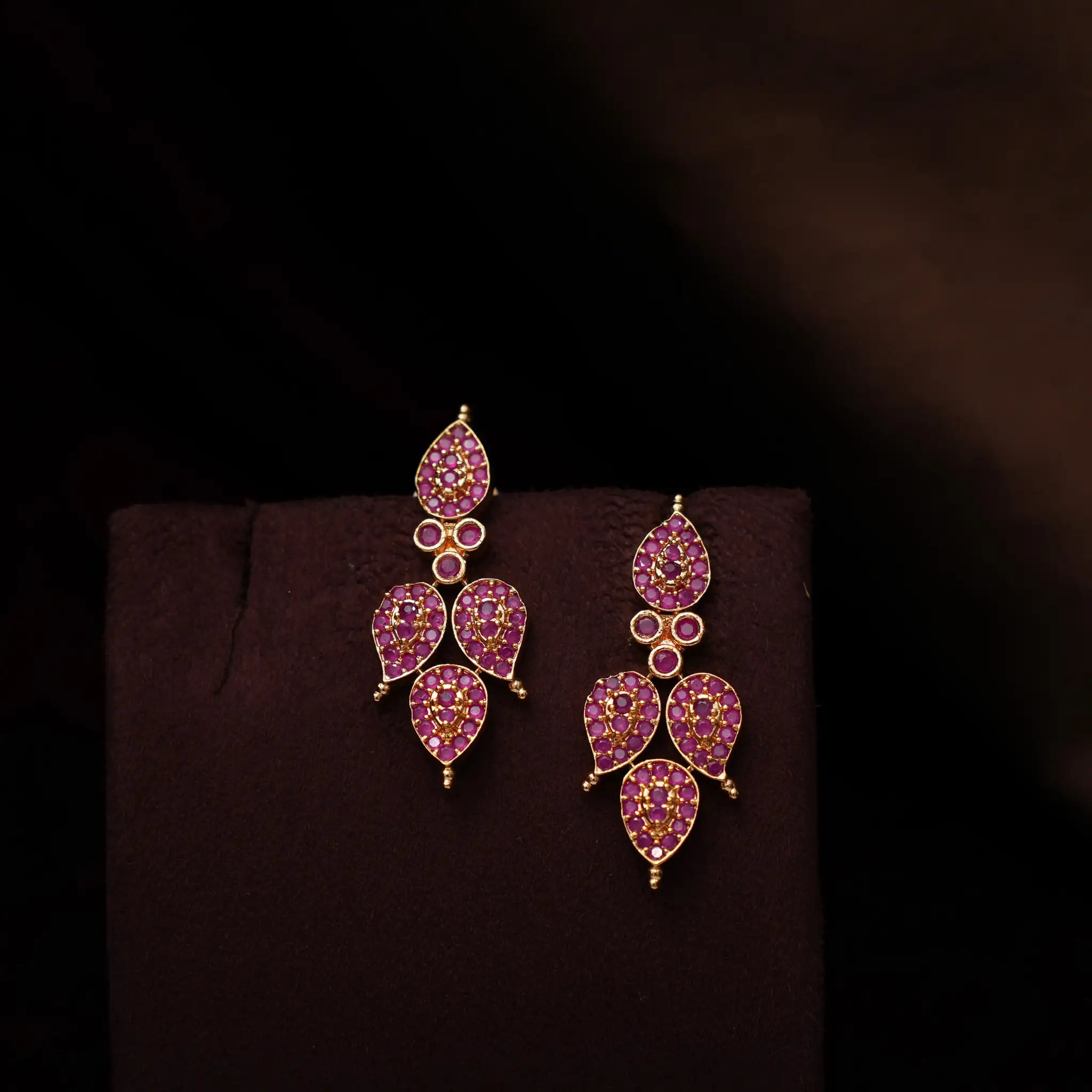 Vaanika Zircon Mango Necklace - Uma