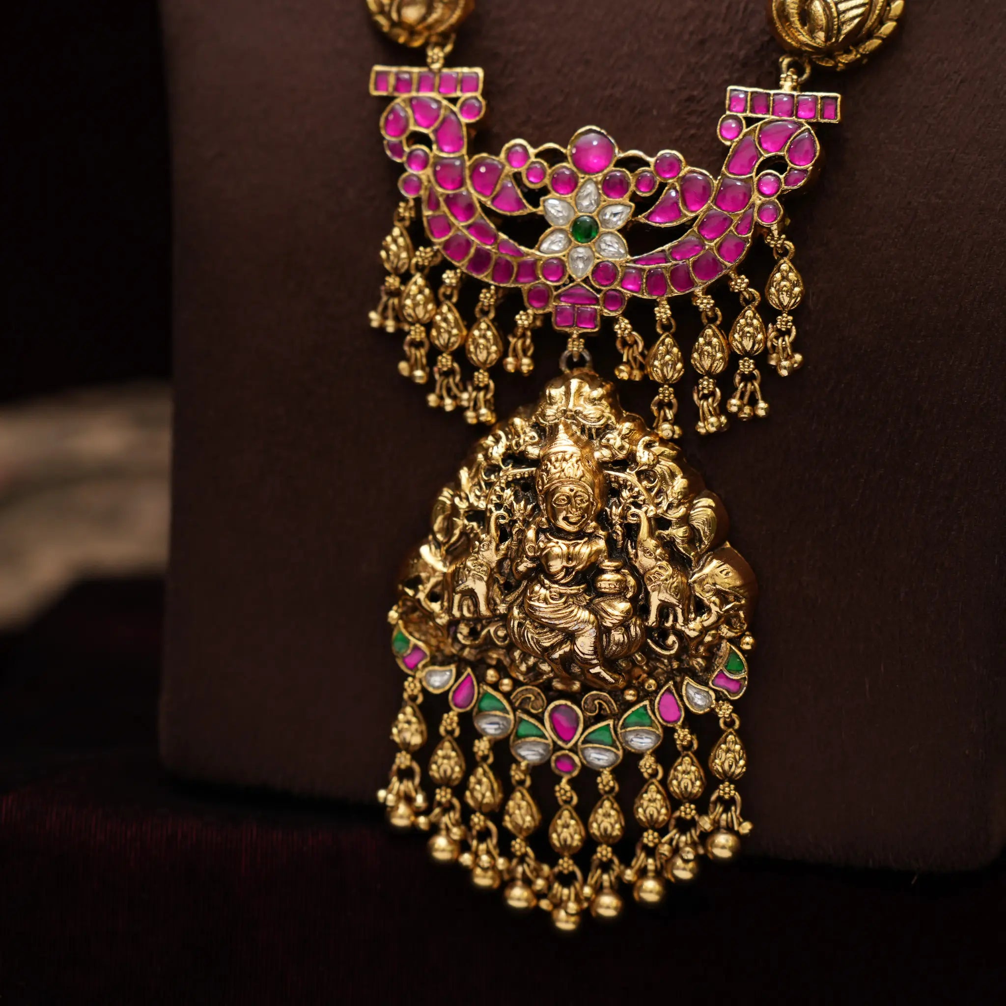 Vagisha Antique Necklace - Golden Ball