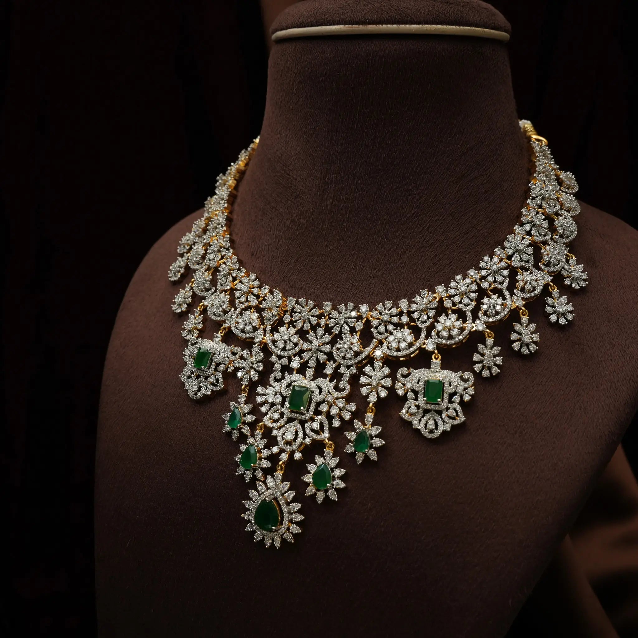 Vahnika Zircon Necklace - Green