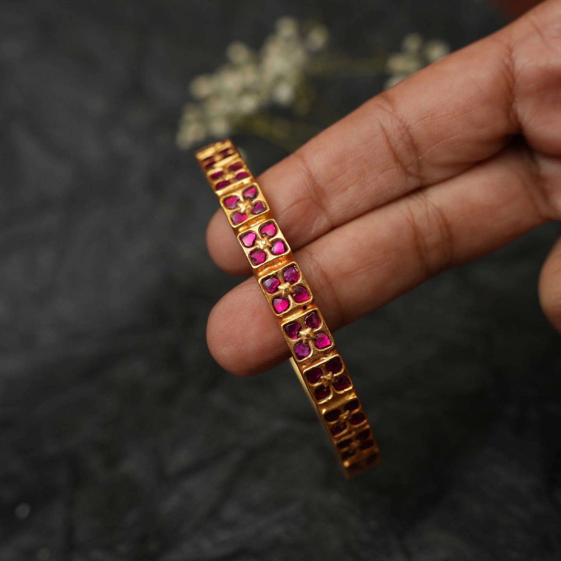 Vaidei Silver Bangle - Reddish Pink