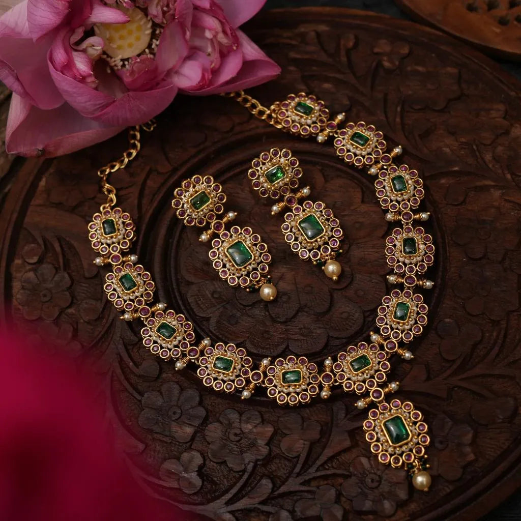 Vaisnavi Antique Necklace
