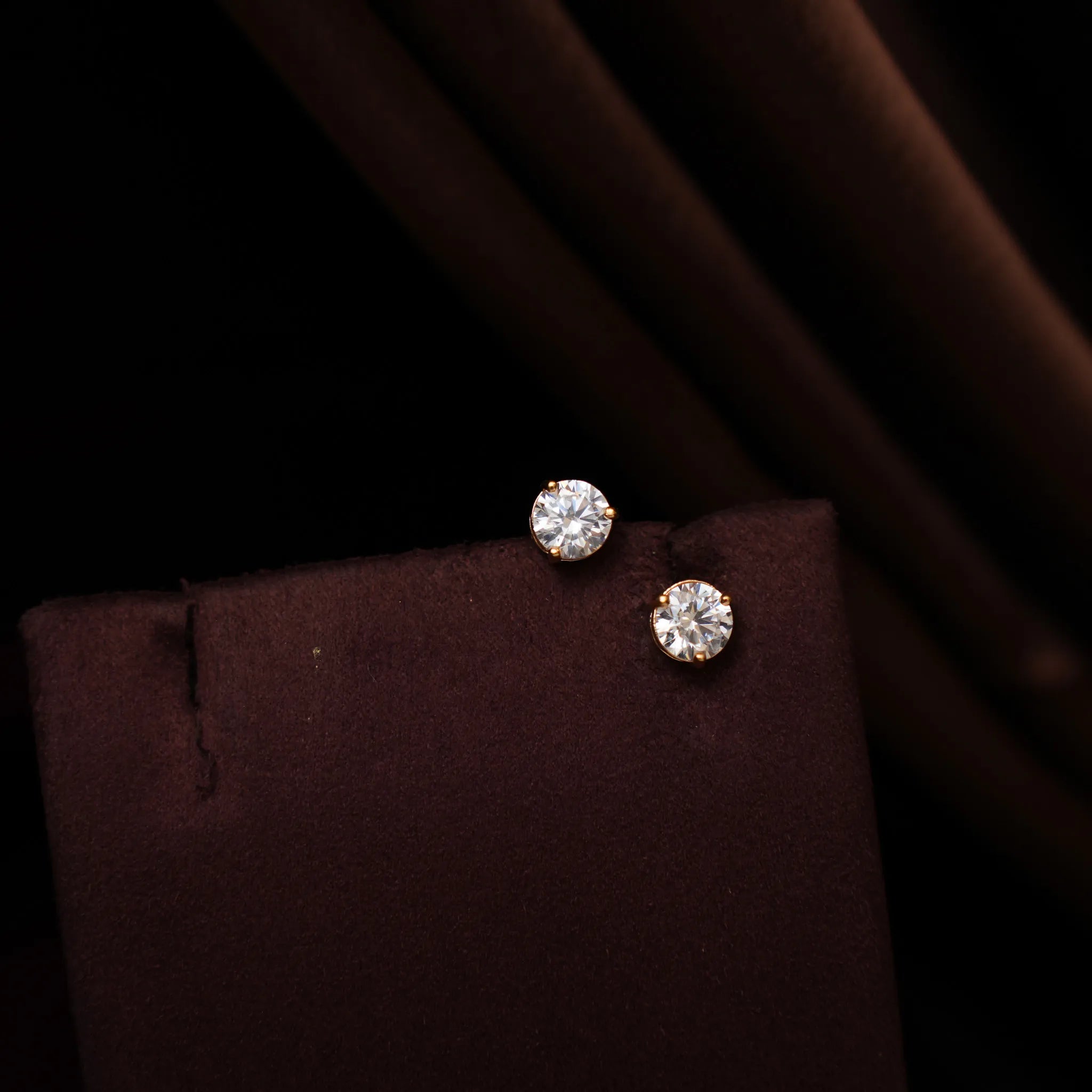 Vamika Zircon Necklace