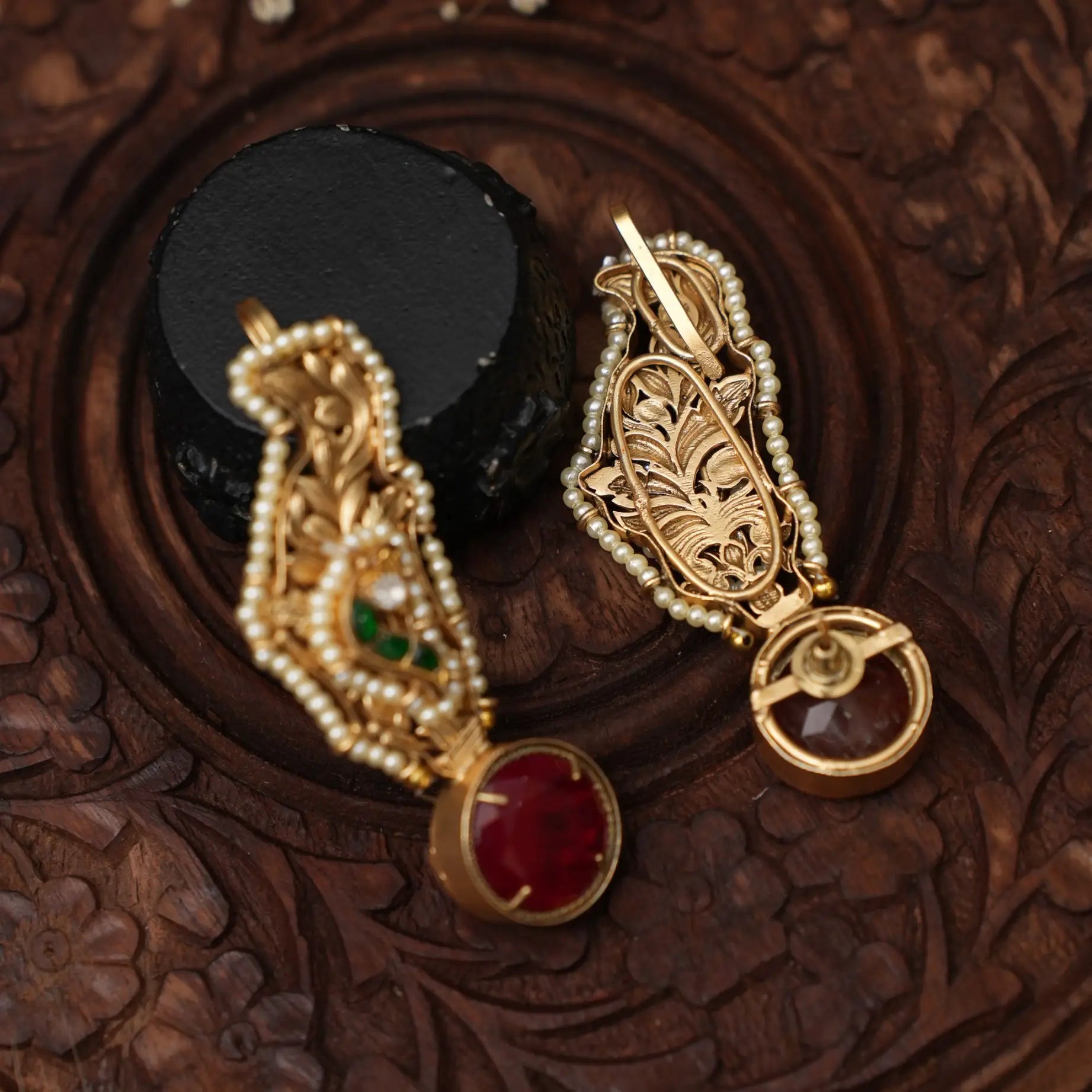 Vanca Antique Designer Ear Cuff - Red