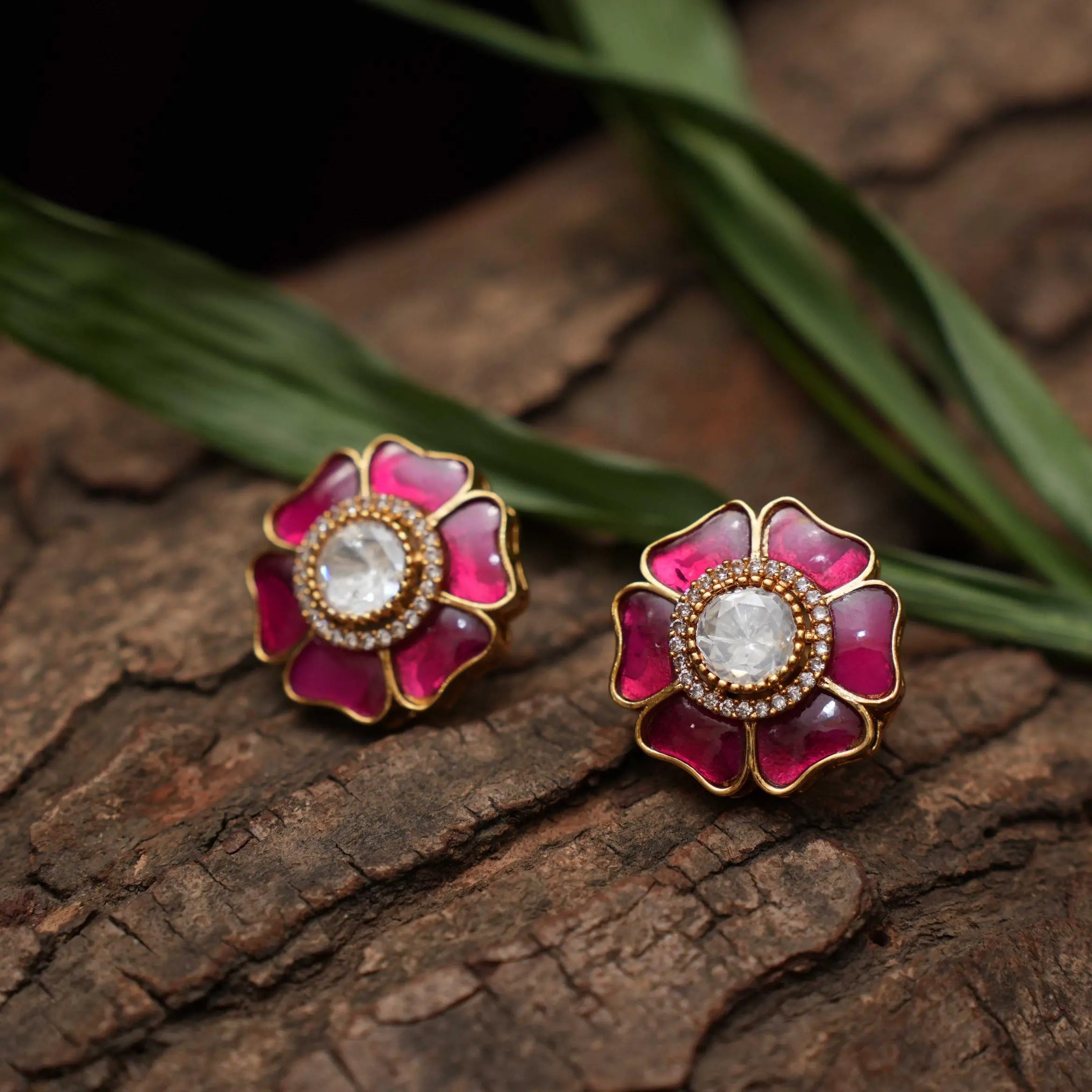 Vanya Polki Ear Stud - Red