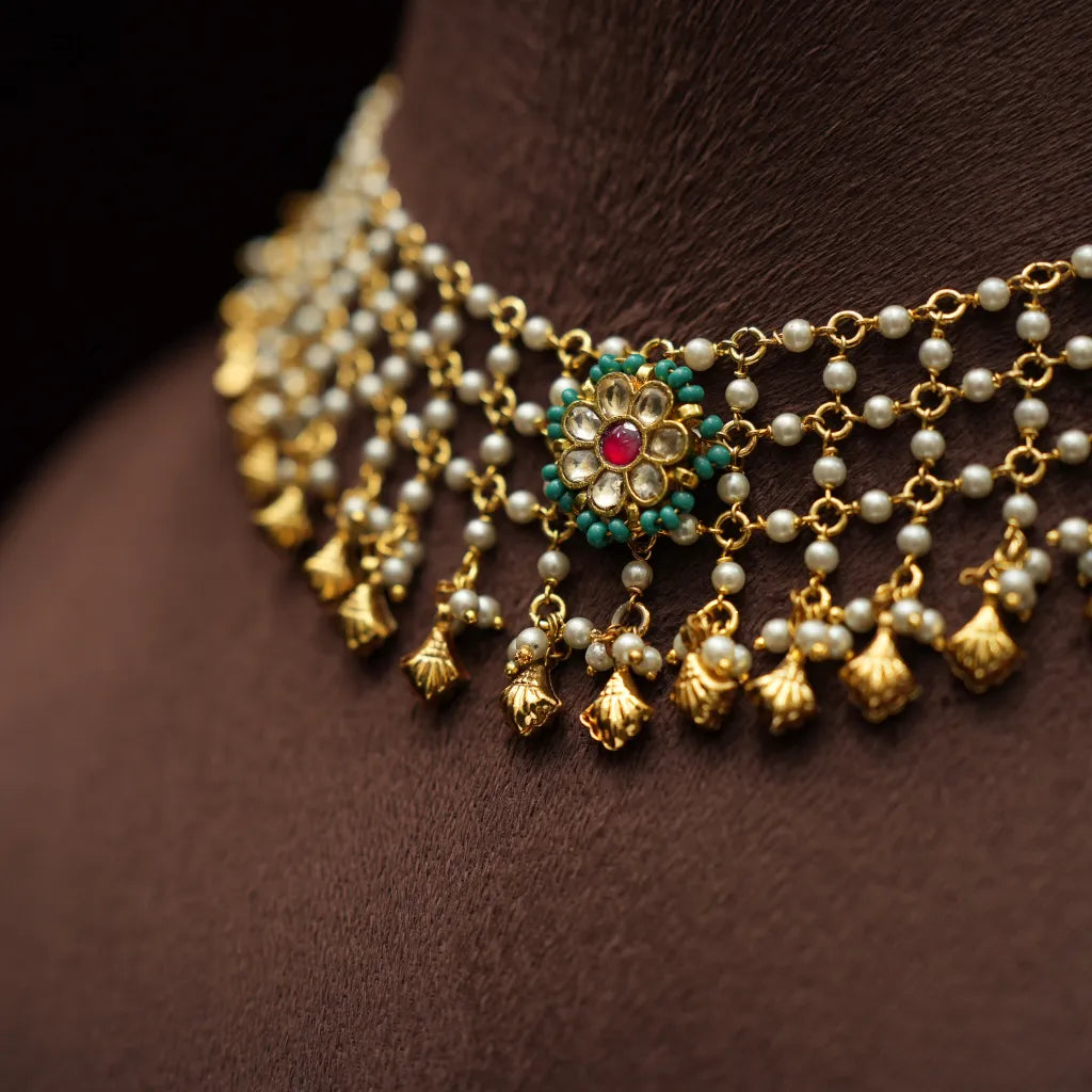 Vanya Polki Necklace - Aura