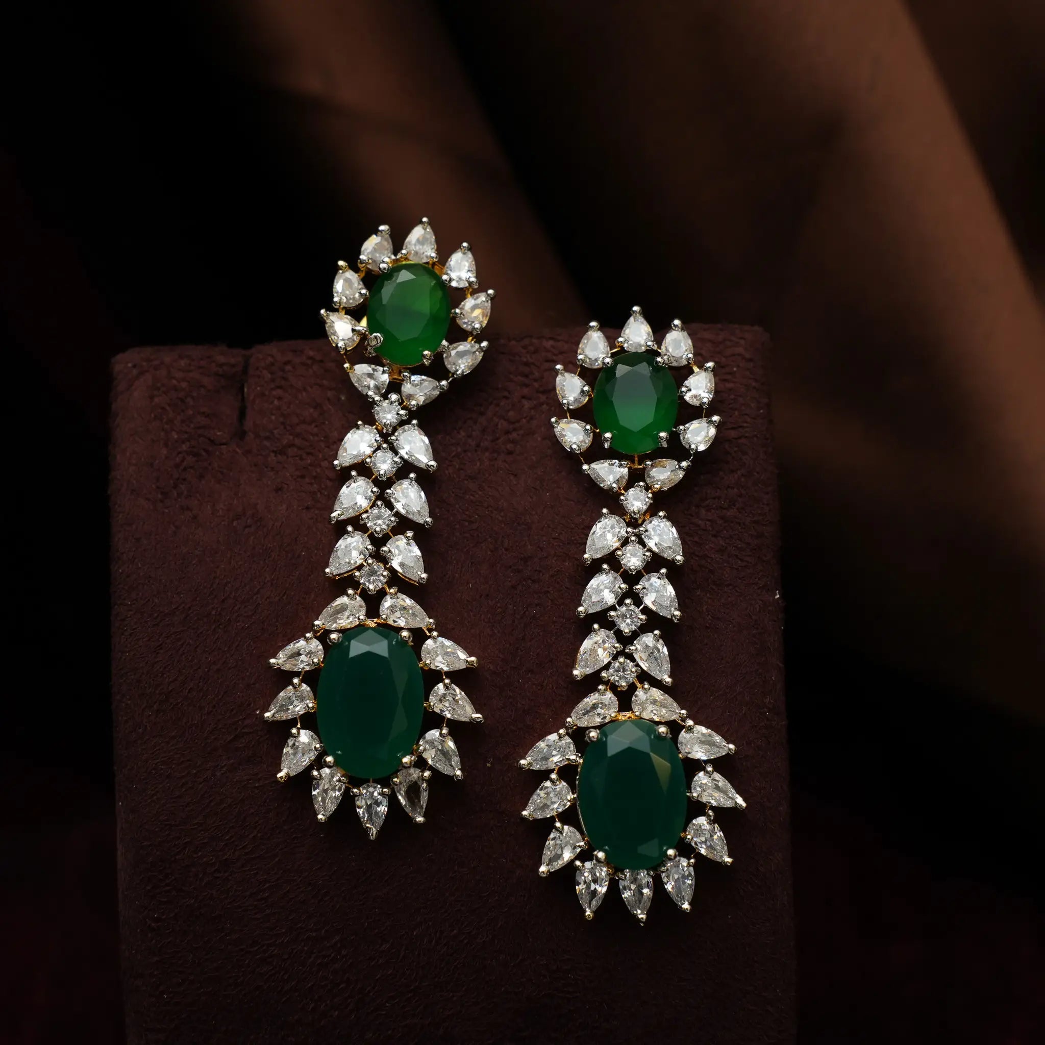 Vasanthi Zircon Necklace