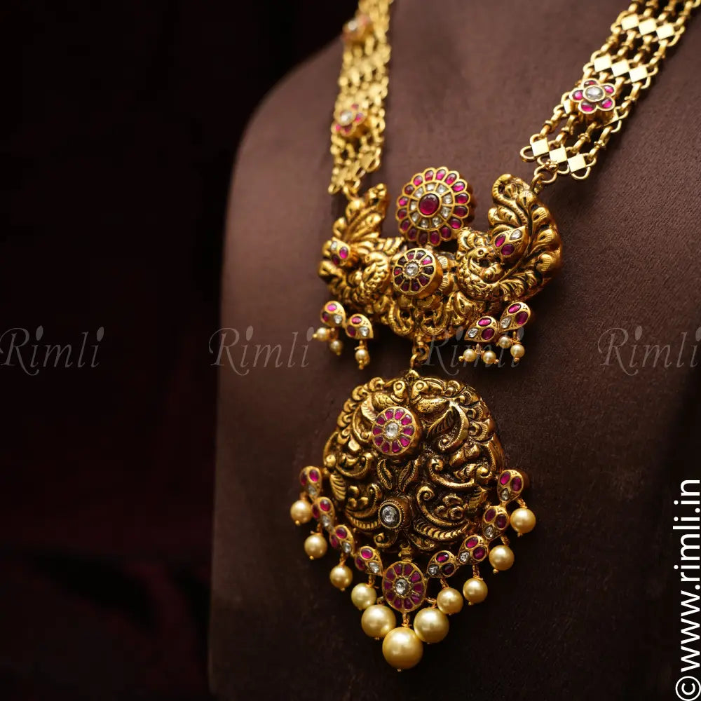 Vasvi Silver Necklace - Rimli Boutique