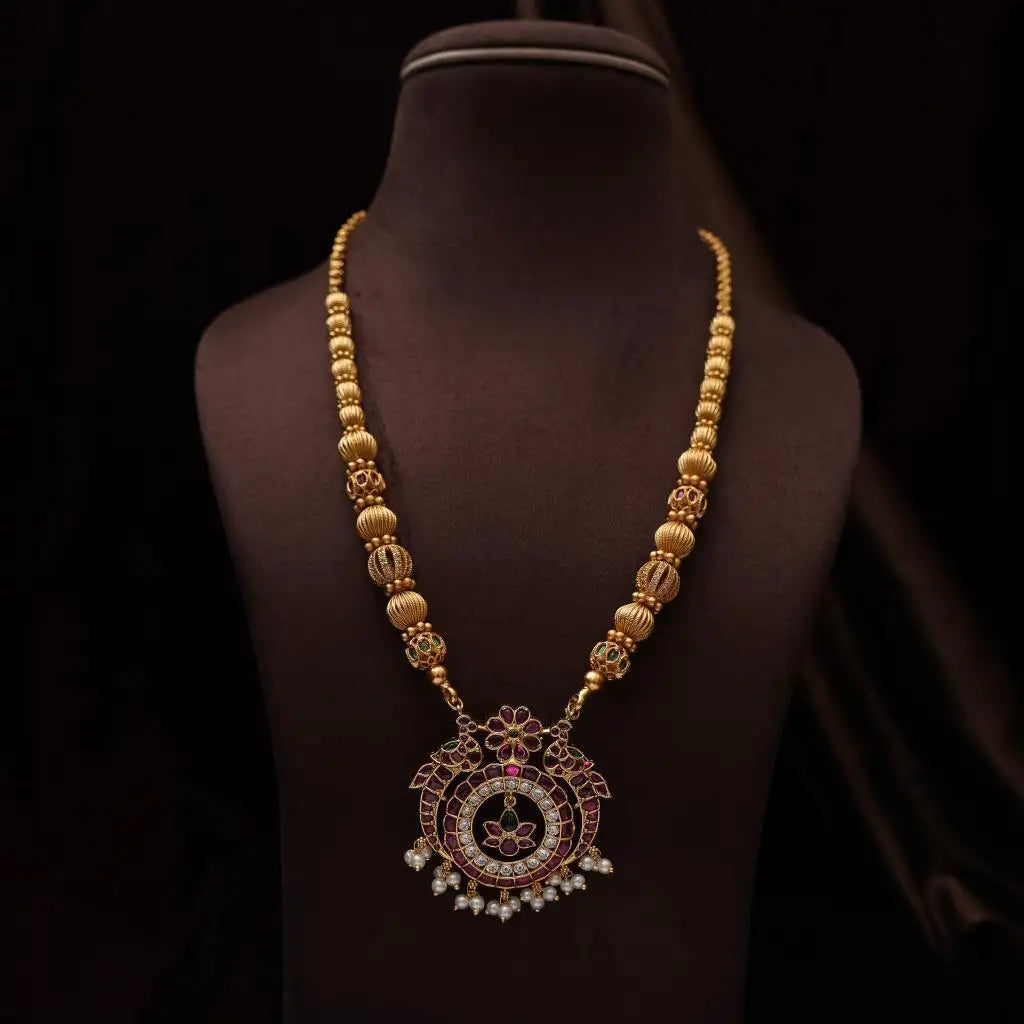 Vayuna Antique Necklace