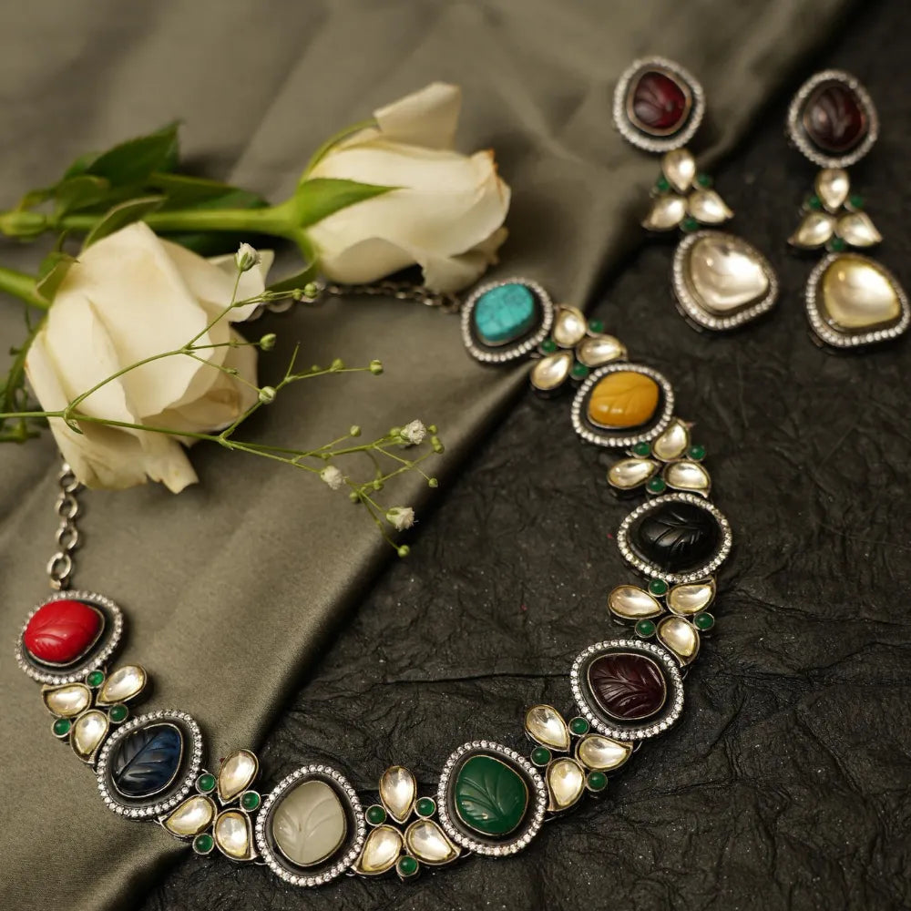 Vedika Victorian Kundan Necklace - Rimli Boutique